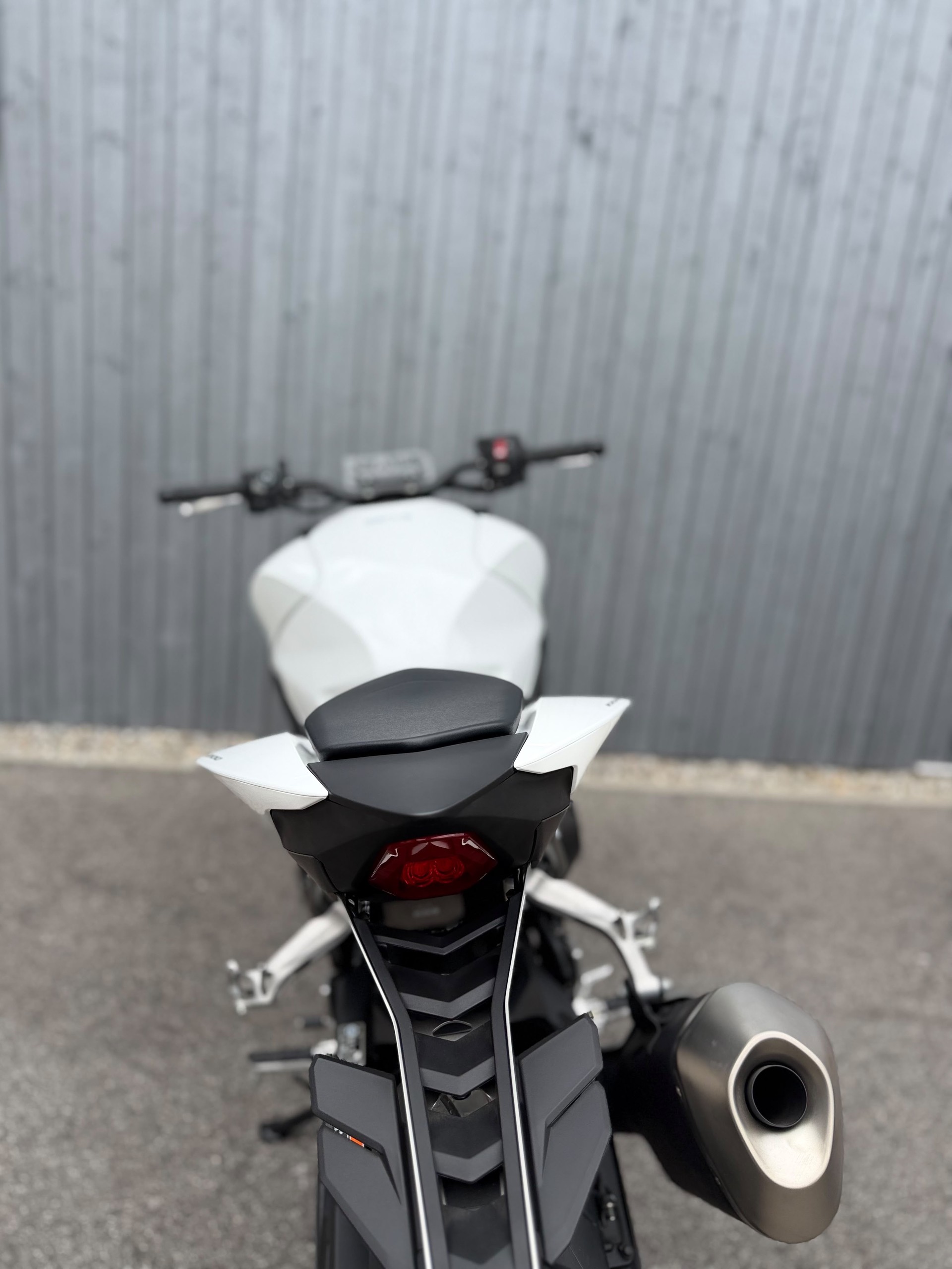 HONDA CB 1000 Hornet-image-9