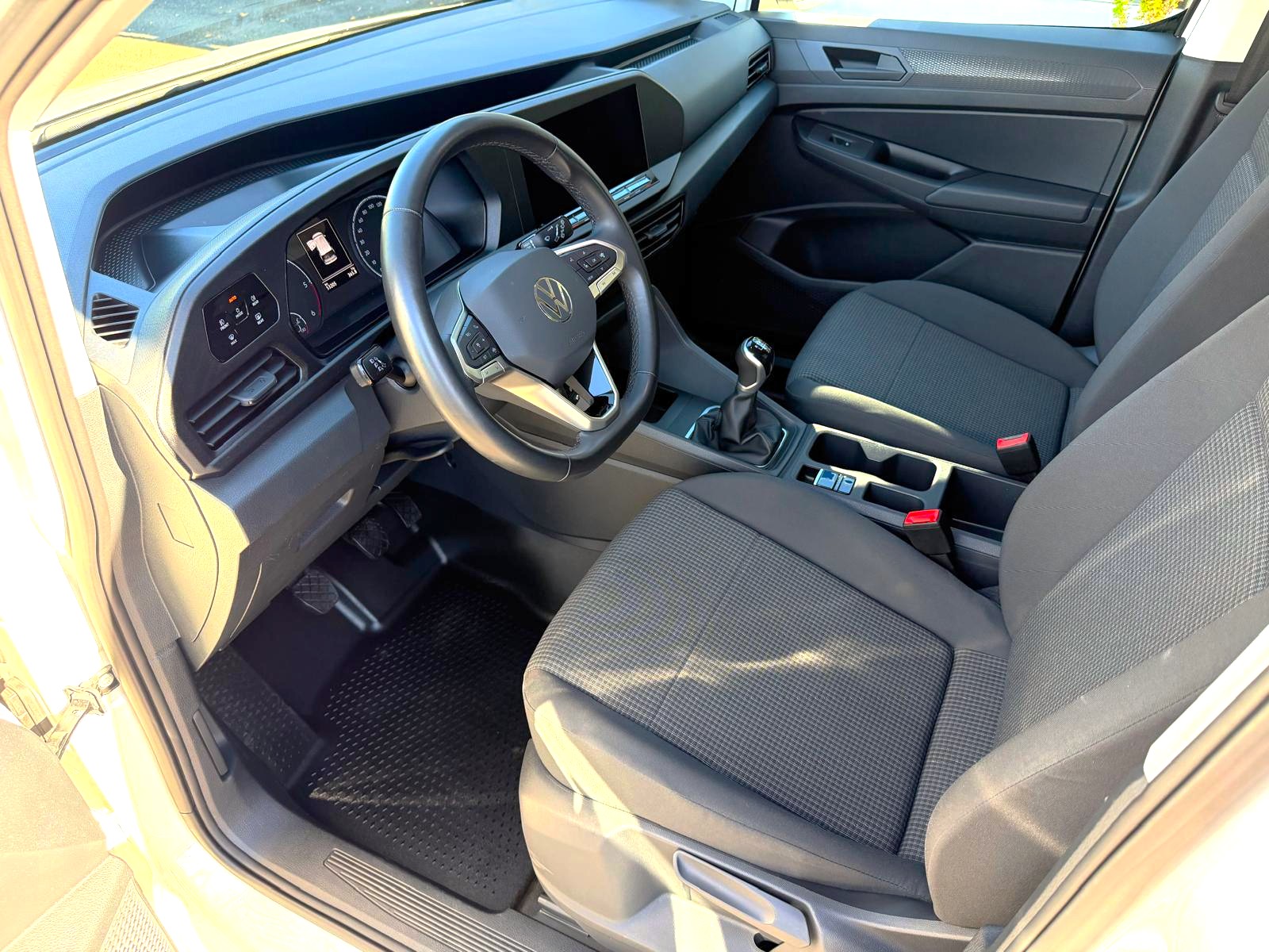 VW Caddy Cargo 2.0TDI 4M-image-1