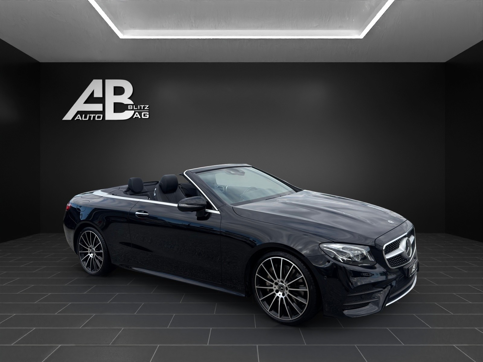 MERCEDES-BENZ E 300 Cabriolet AMG Line 9G-Tronic mit 245 PS-image-5