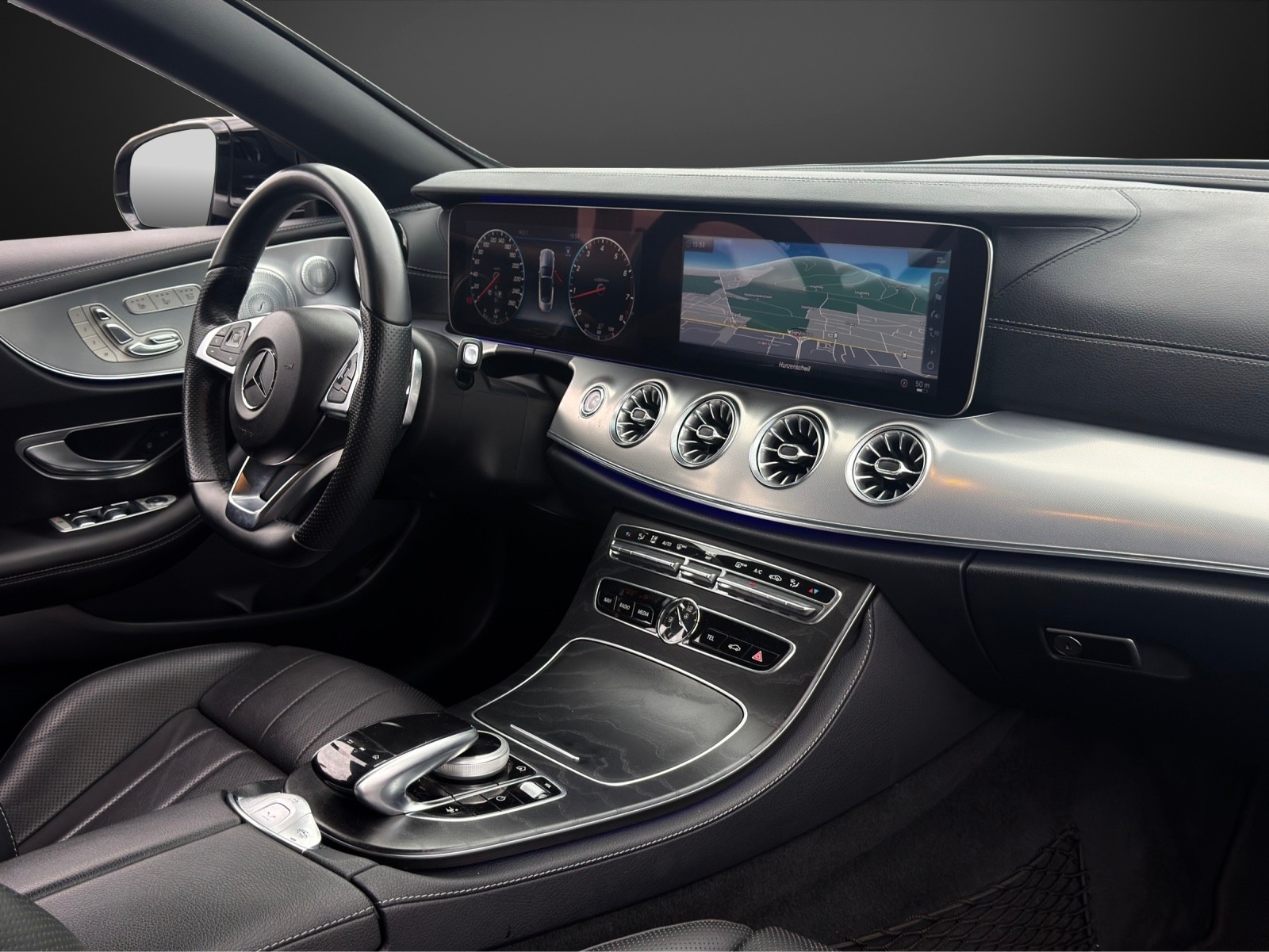 MERCEDES-BENZ E 300 Cabriolet AMG Line 9G-Tronic mit 245 PS-image-9