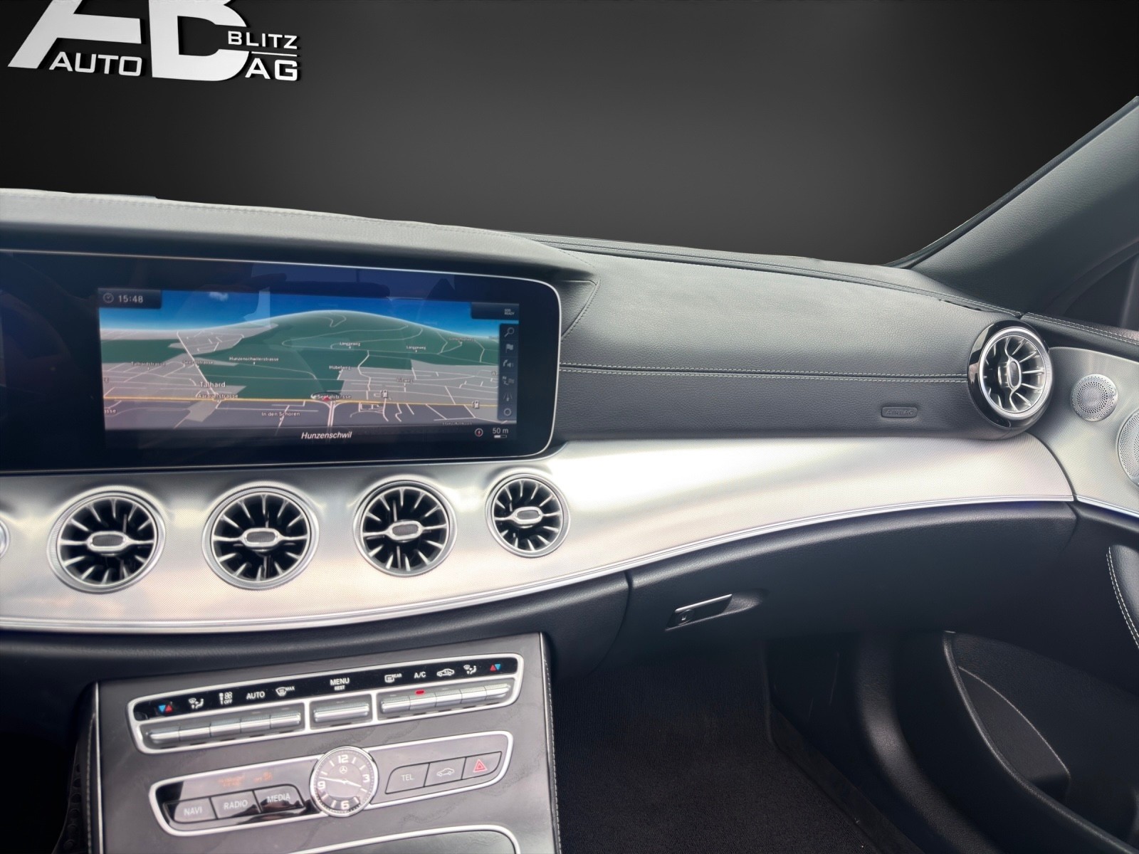 MERCEDES-BENZ E 300 Cabriolet AMG Line 9G-Tronic mit 245 PS-image-12