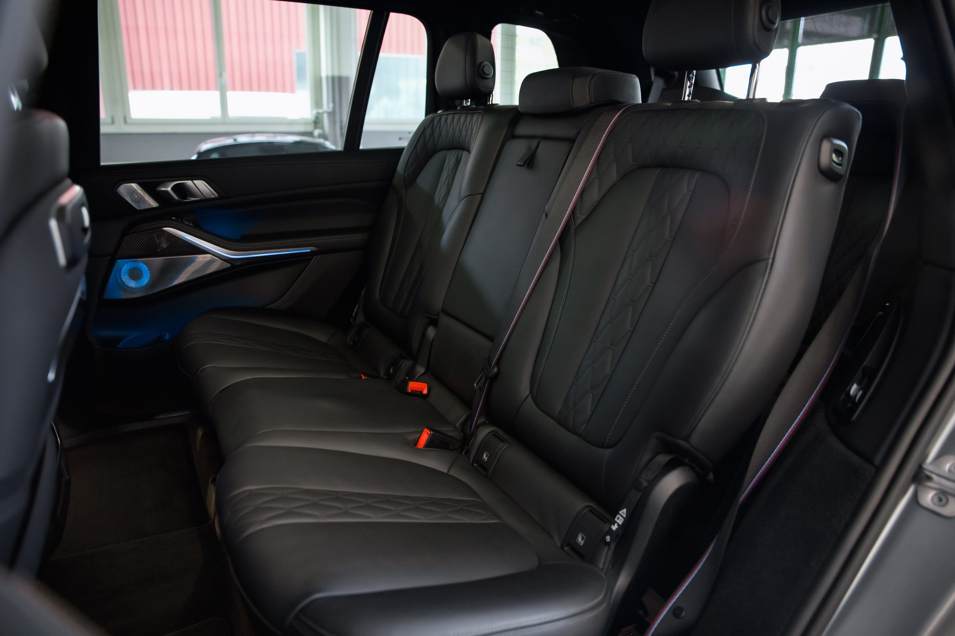 BMW X7 xDrive 48V 40d M Sport Pro Steptronic-image-23