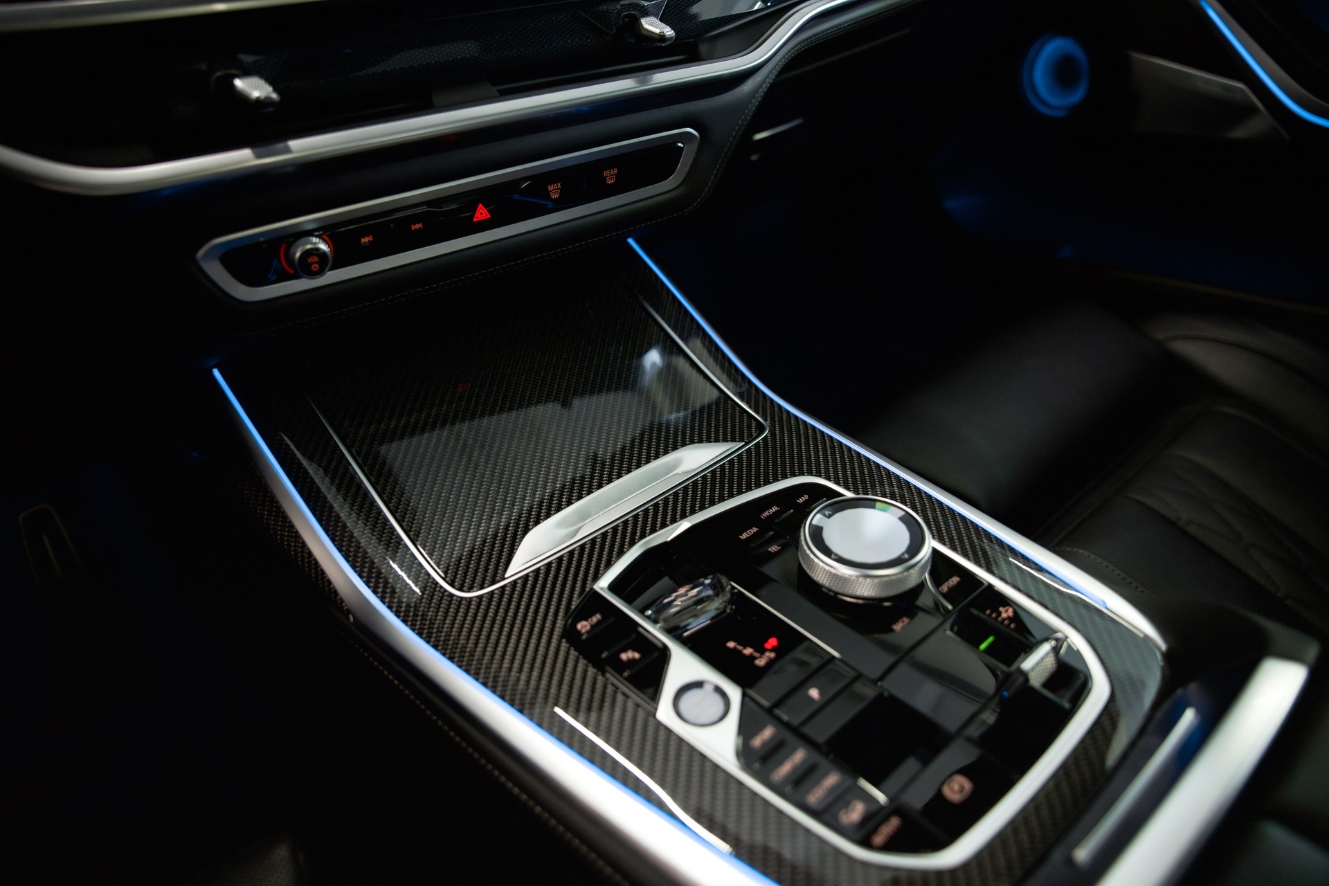 BMW X7 xDrive 48V 40d M Sport Pro Steptronic-image-31