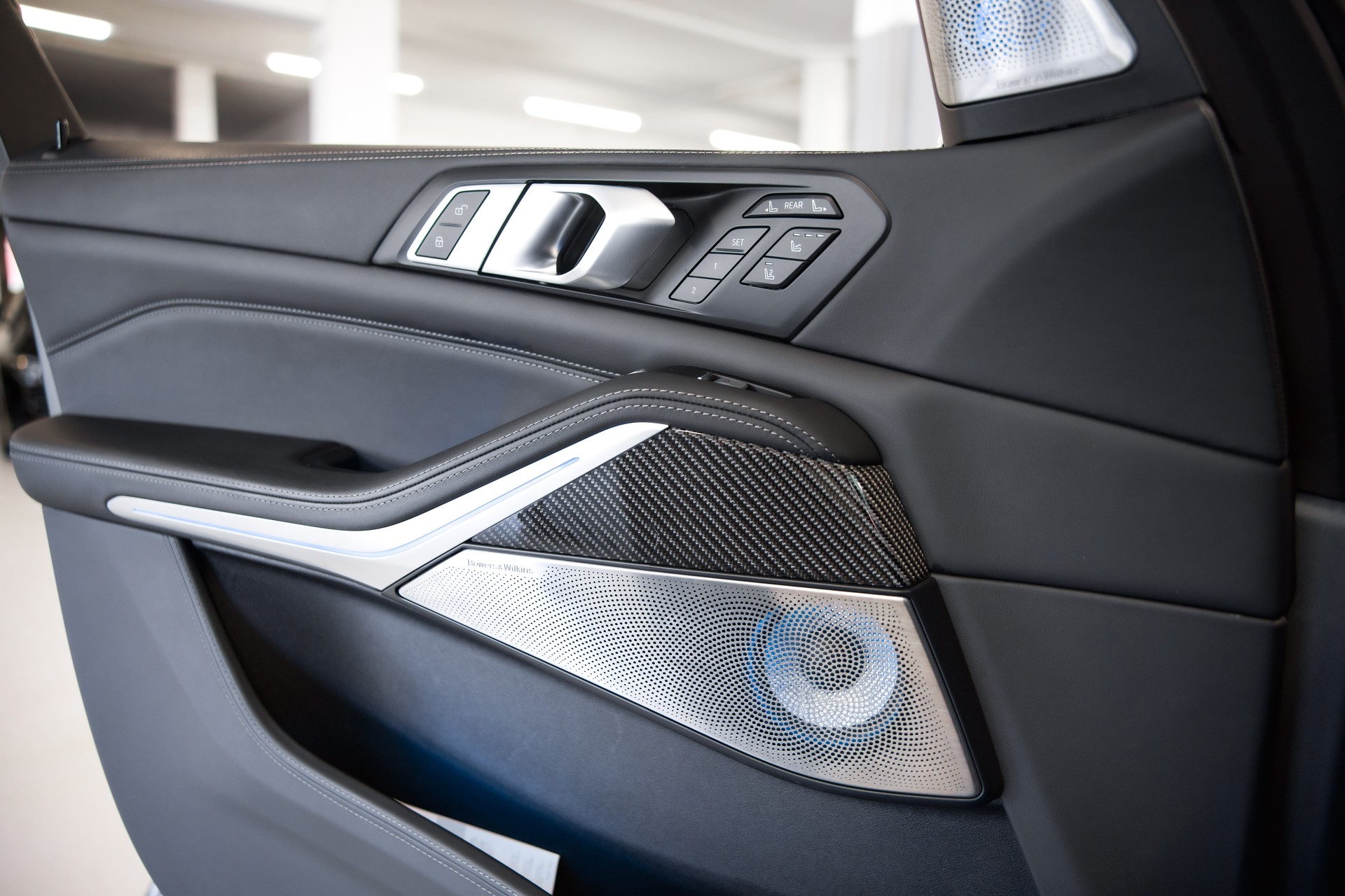 BMW X7 xDrive 48V 40d M Sport Pro Steptronic-image-29