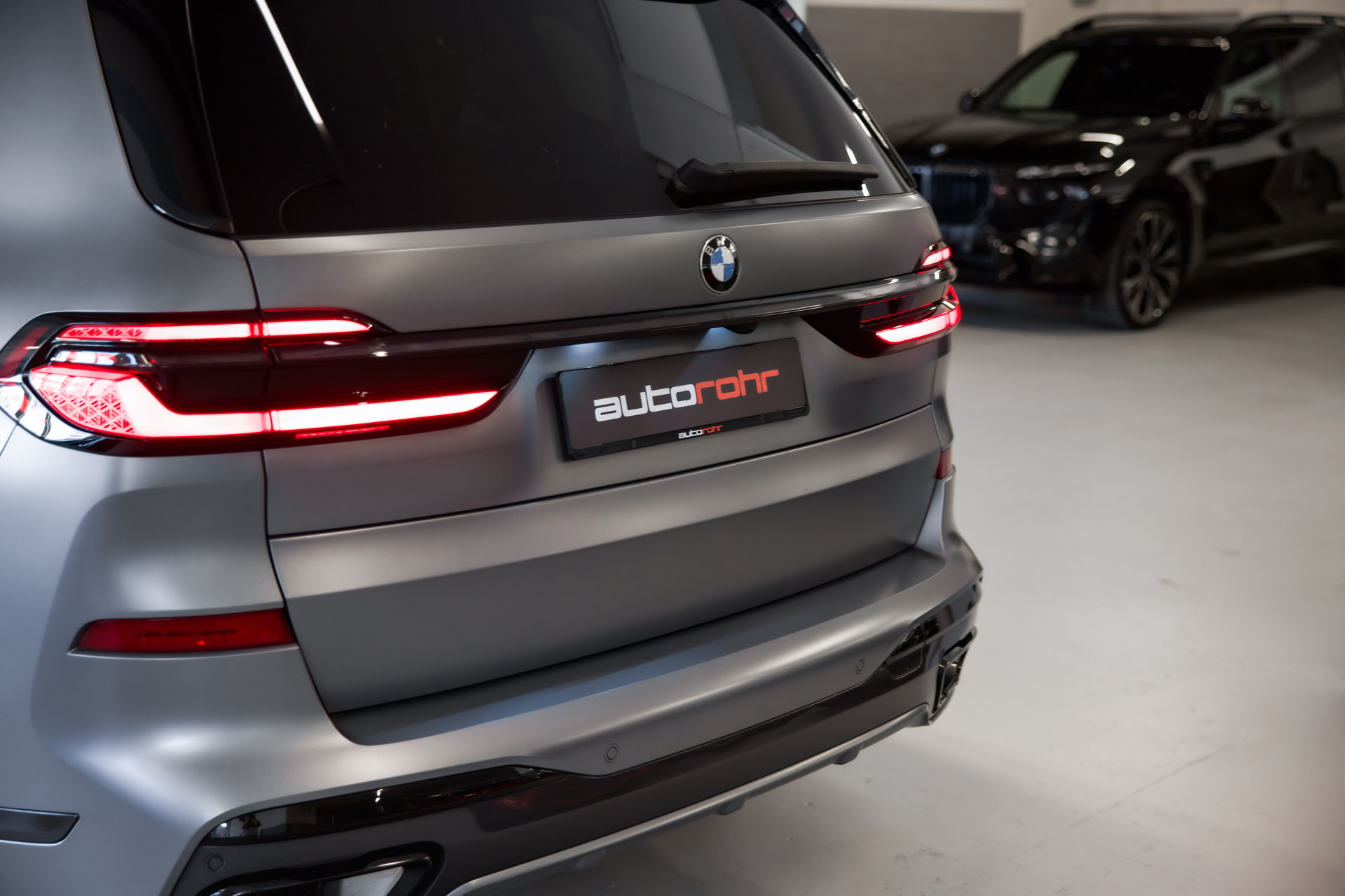 BMW X7 xDrive 48V 40d M Sport Pro Steptronic-image-13