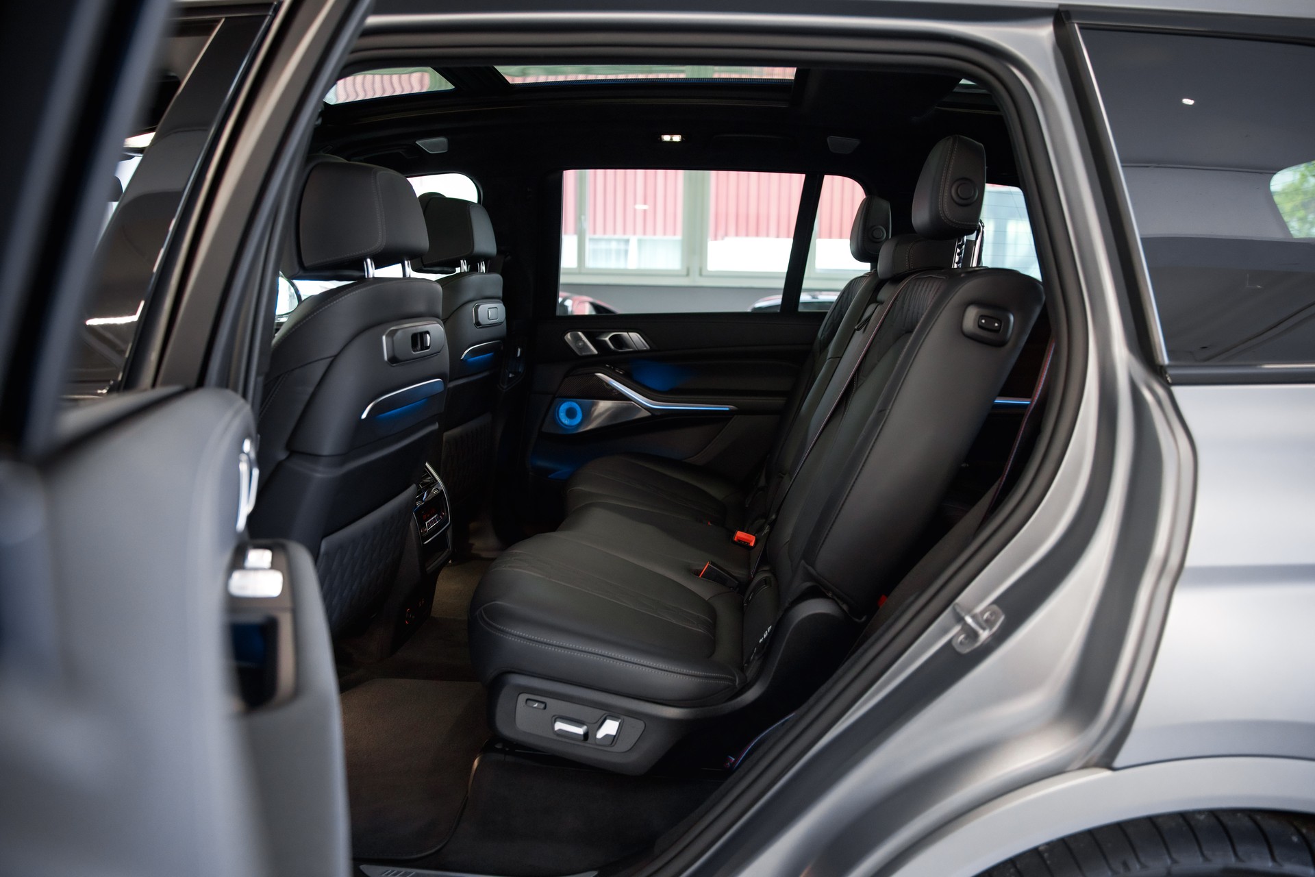 BMW X7 xDrive 48V 40d M Sport Pro Steptronic-image-22