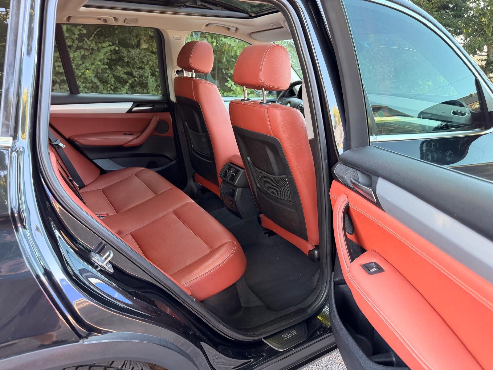 BMW X3 xDrive 35i Steptronic-image-12