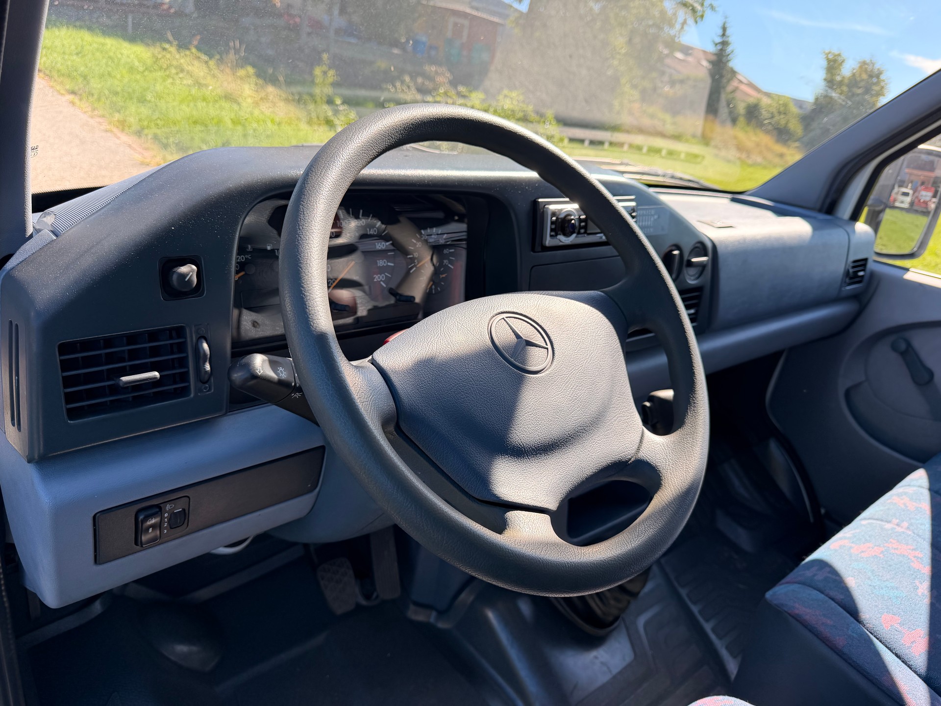 MERCEDES-BENZ 312 D-image-13
