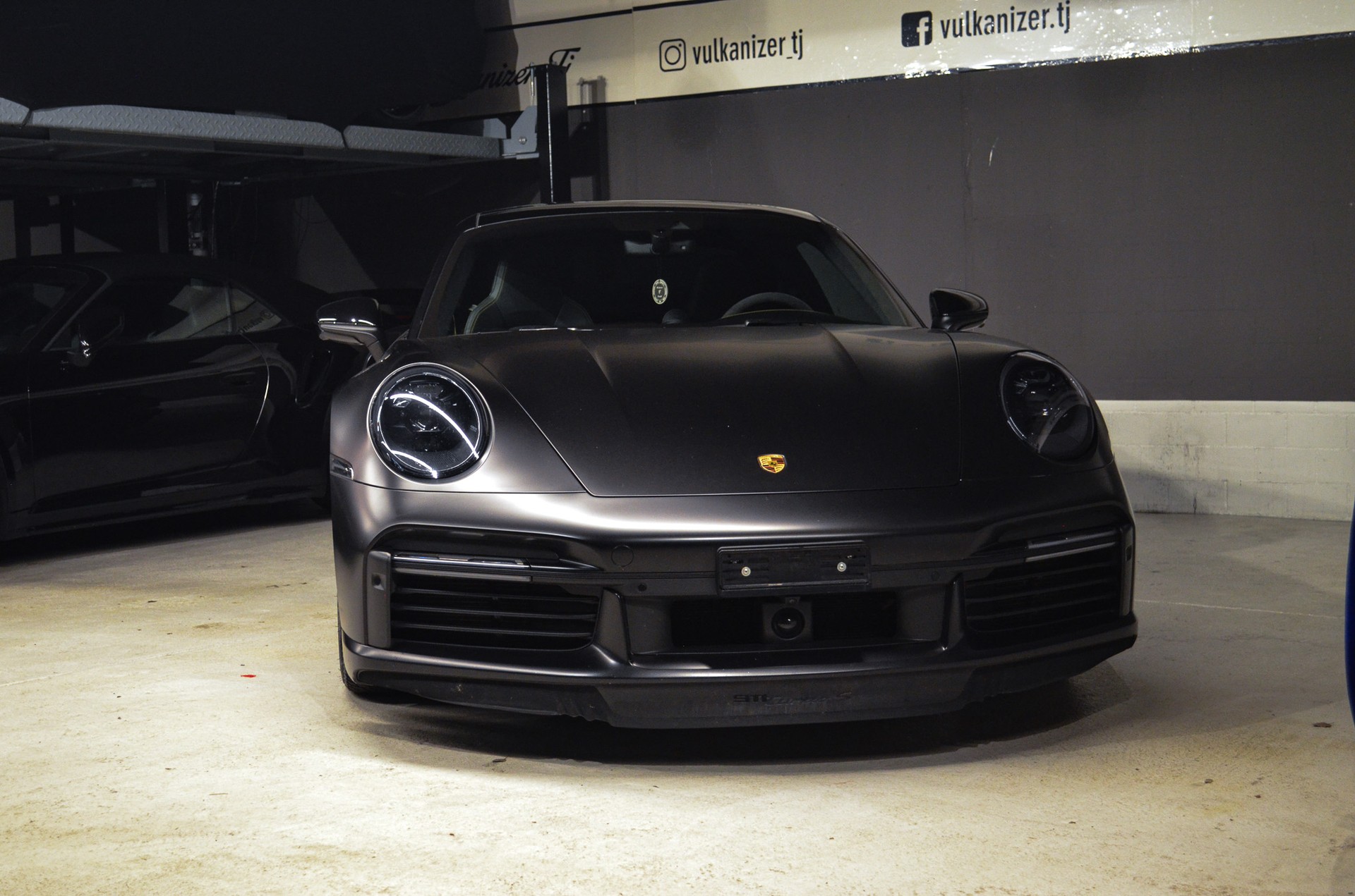 PORSCHE 911 Turbo S PDK-image-4