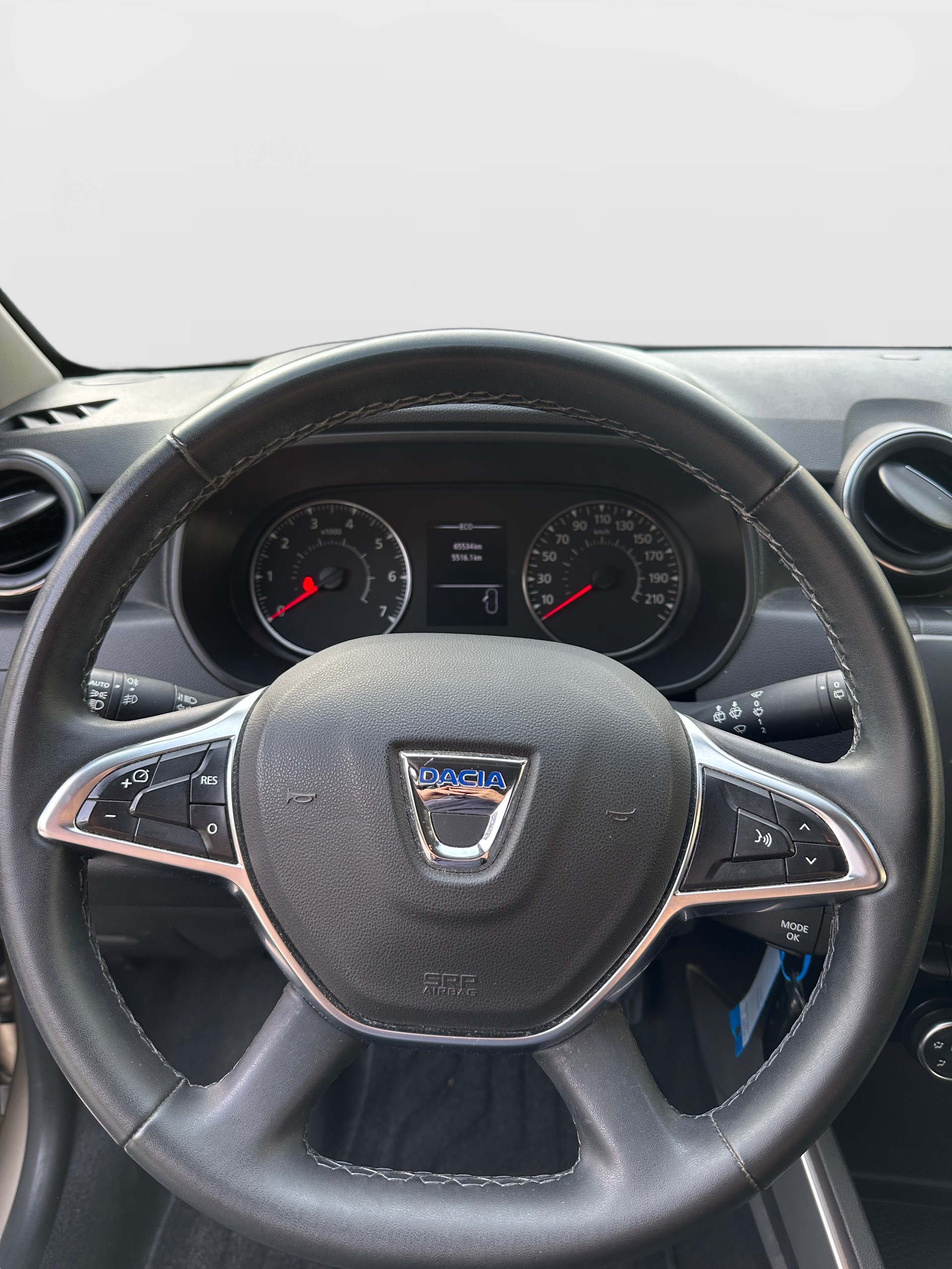 DACIA Duster SCe 115 Prestige 4x4-image-8