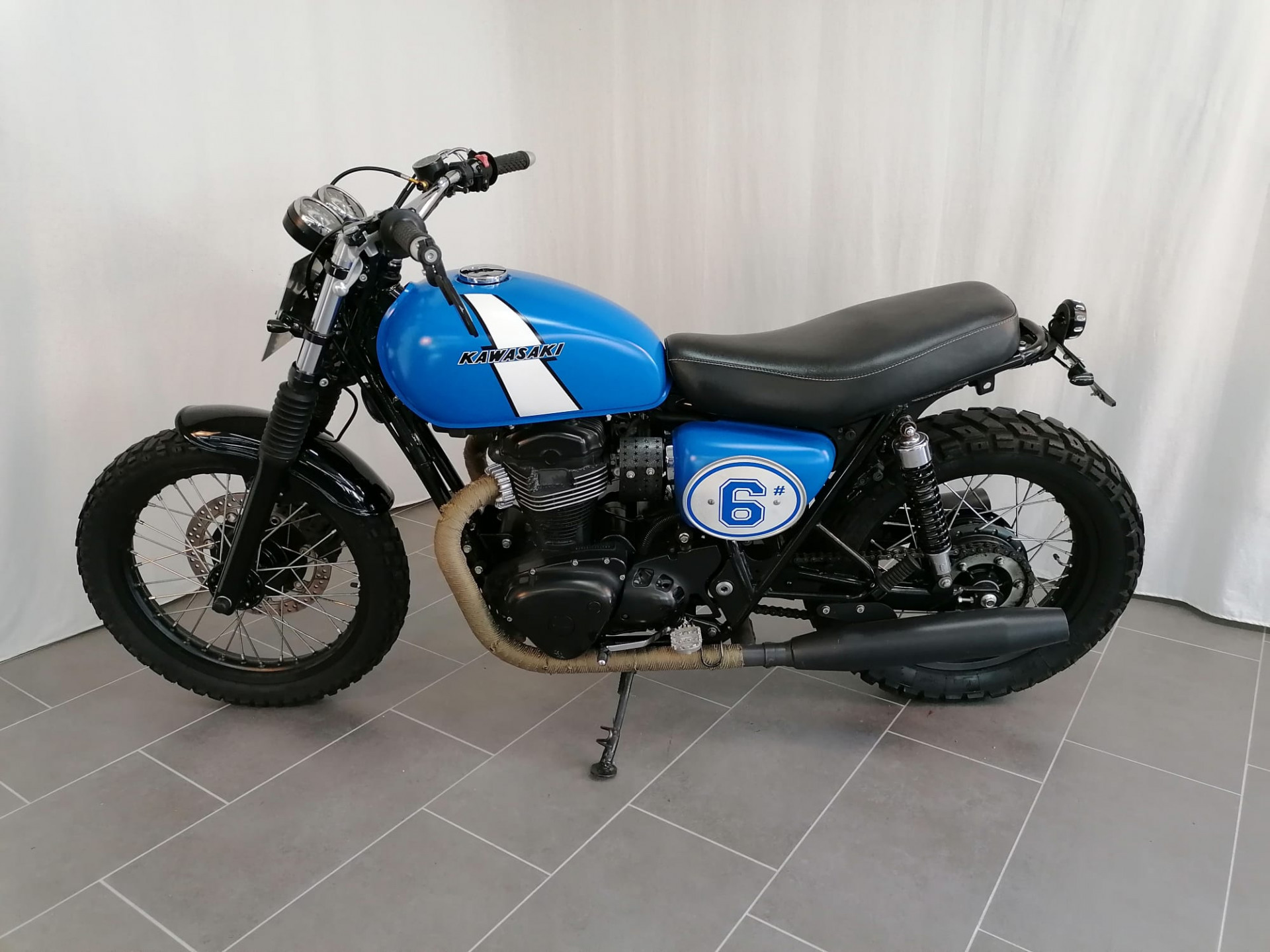 KAWASAKI W 800-showroom-element-3