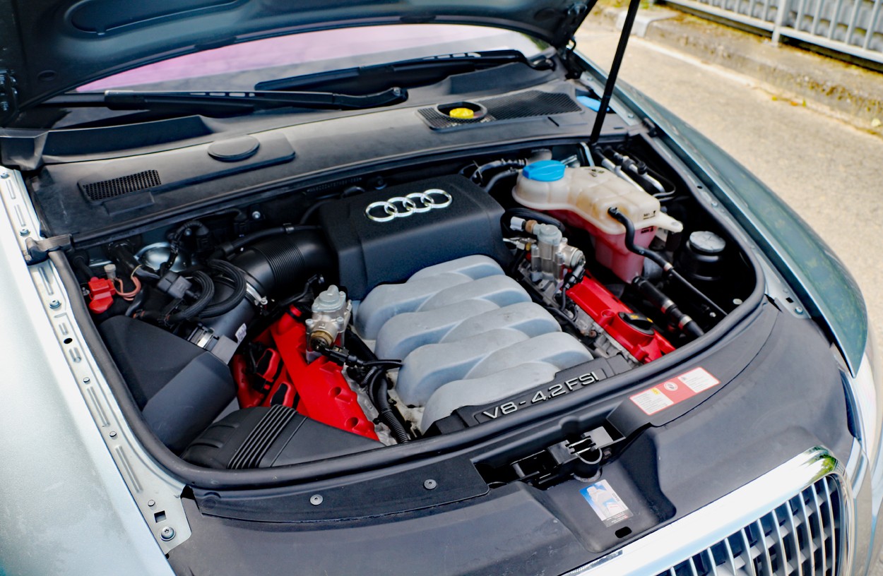 AUDI A6 Allroad 4.2 FSI quattro tiptronic-image-19