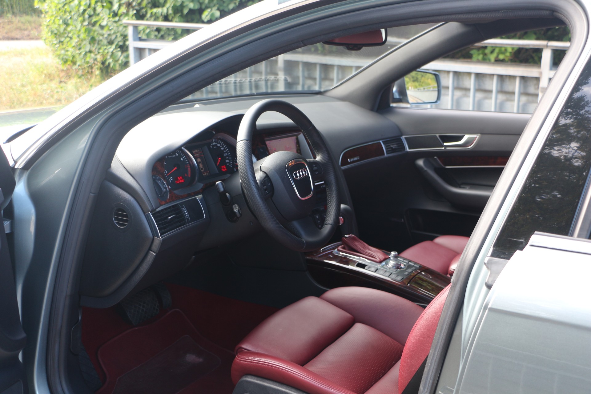 AUDI A6 Allroad 4.2 FSI quattro tiptronic-image-6