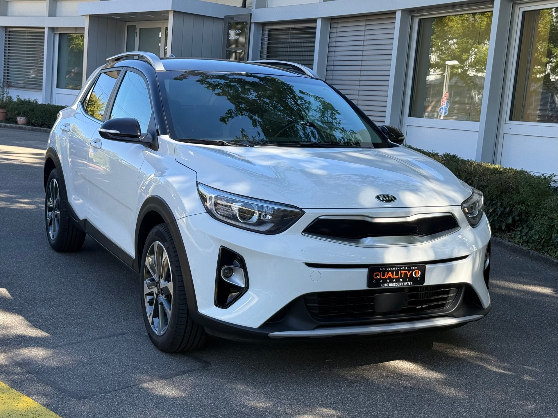 KIA Stonic 1.0 T-GDi-image-1