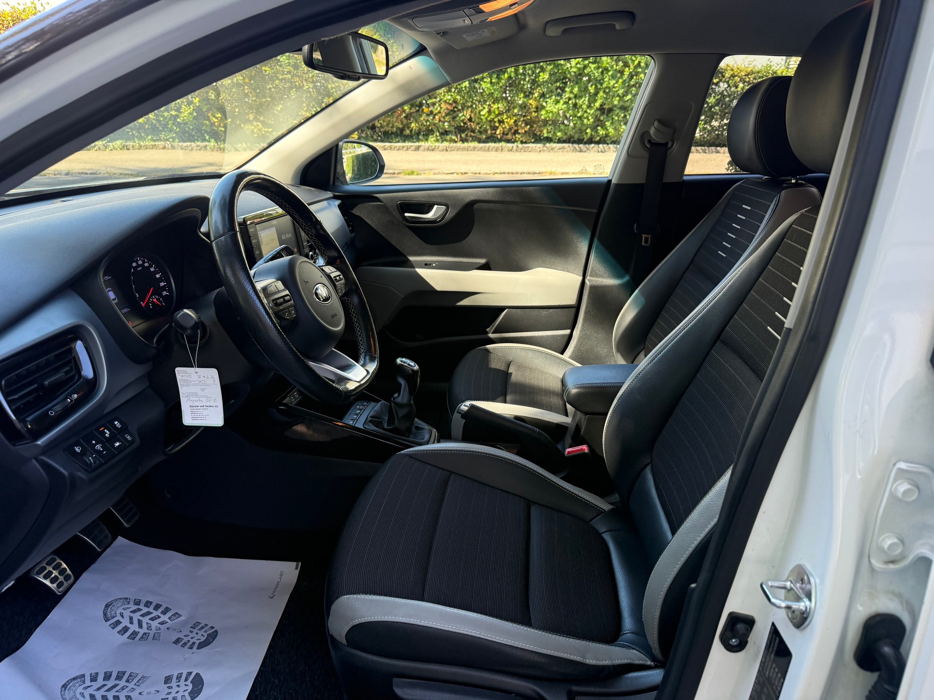 KIA Stonic 1.0 T-GDi-image-6