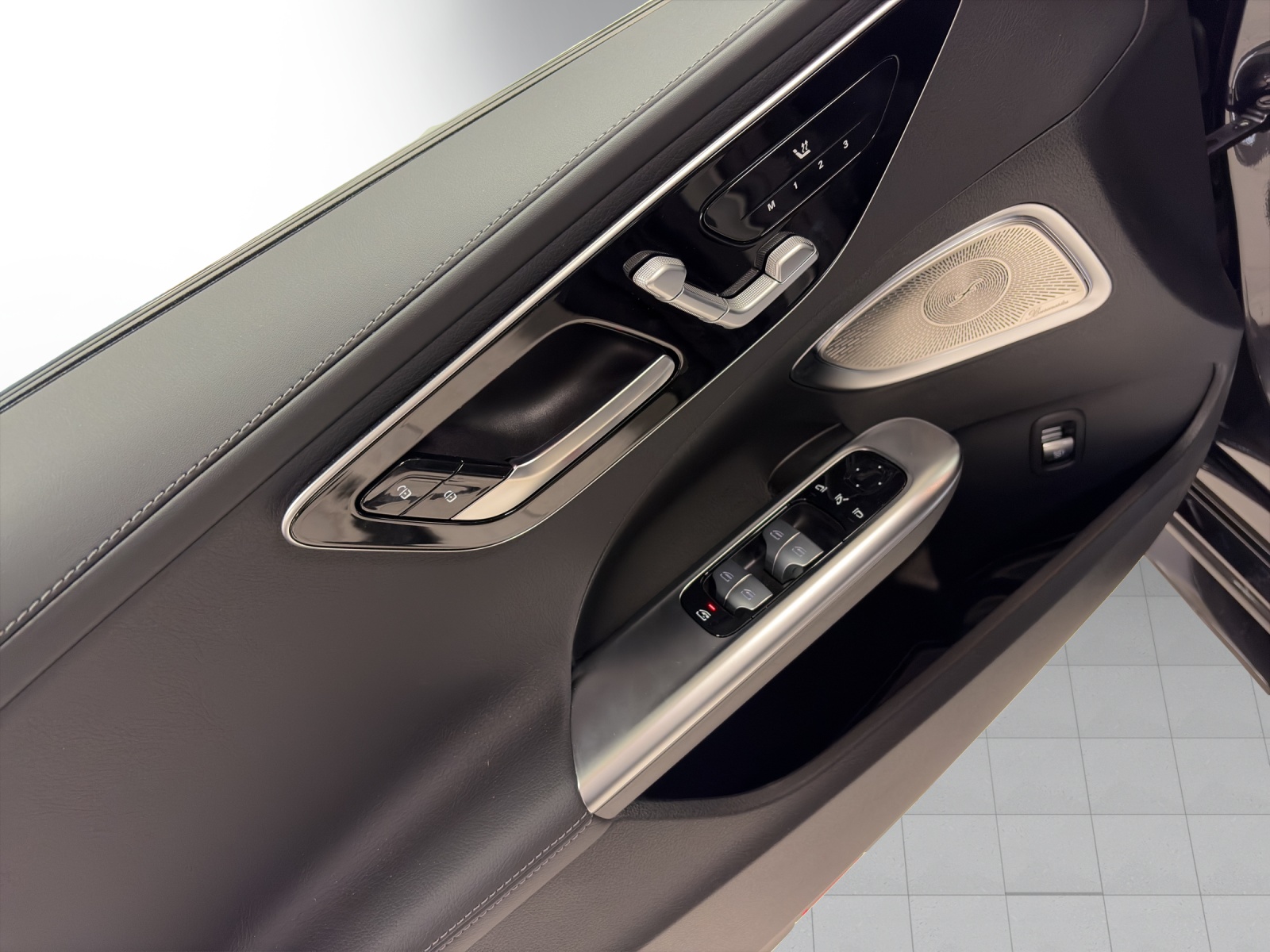 MERCEDES-BENZ C 200 4 Matic-image-7