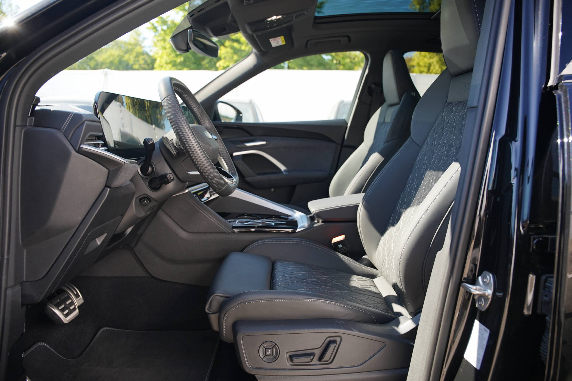 AUDI Q5 Sportback TDI quattro 150 kW S-tronic-image-7