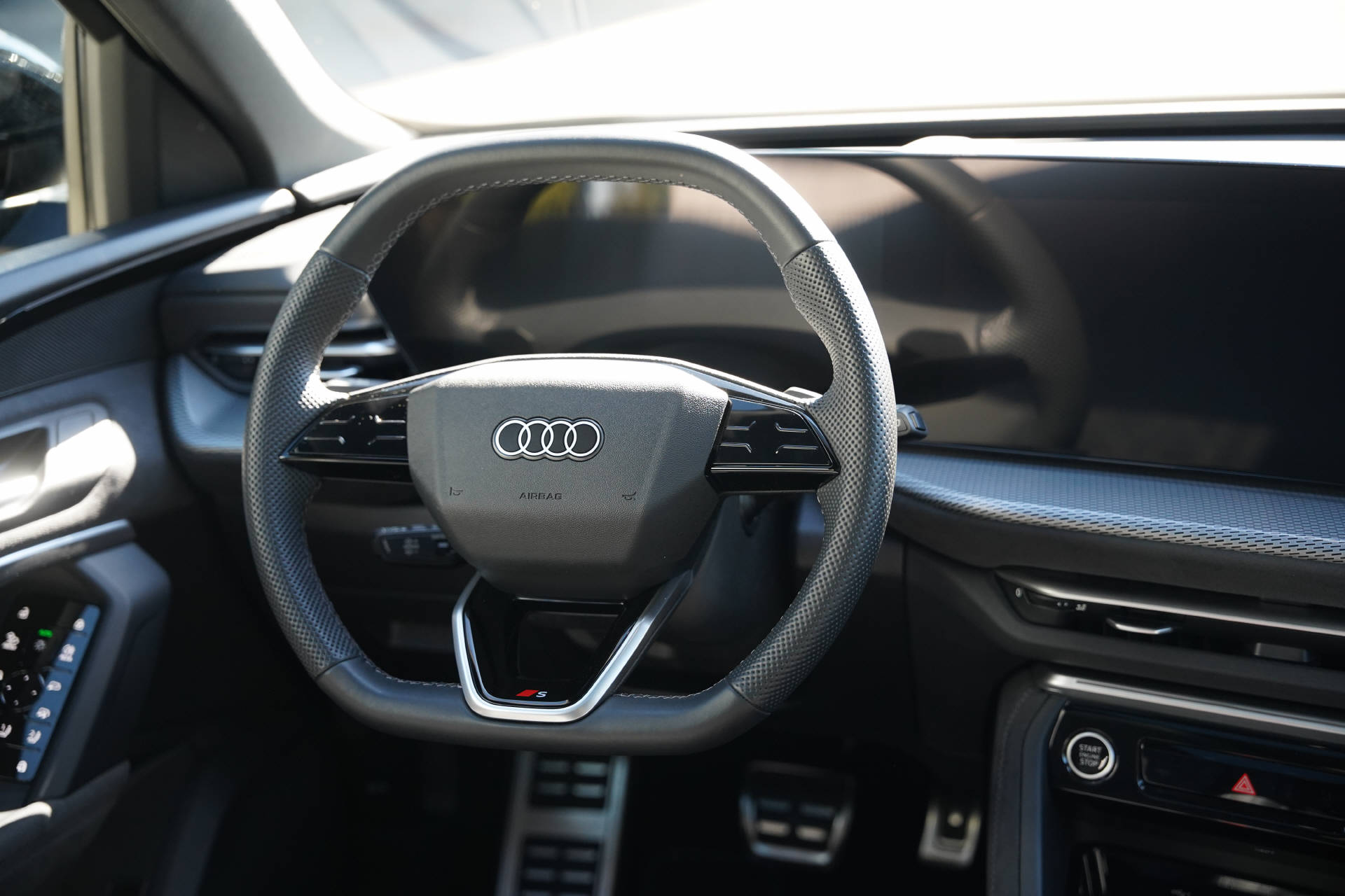 AUDI Q5 Sportback TDI quattro 150 kW S-tronic-image-12