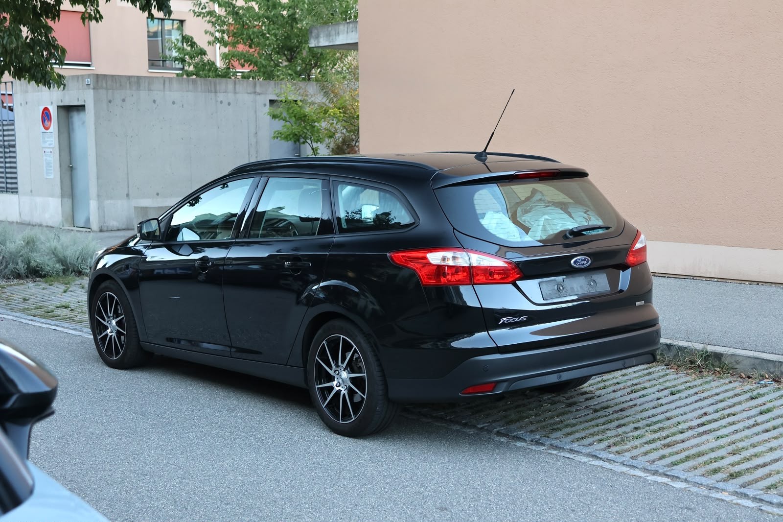 FORD Focus 1.0 SCTi Titanium(CH)-image-5