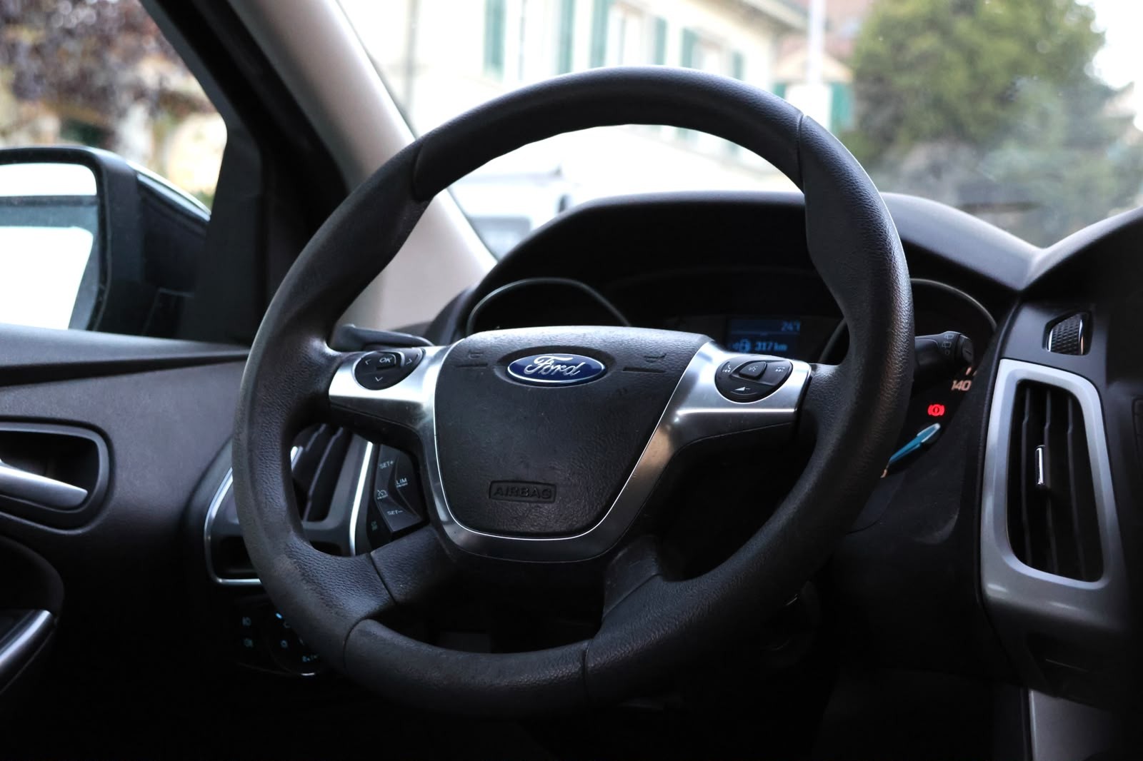 FORD Focus 1.0 SCTi Titanium(CH)-image-12