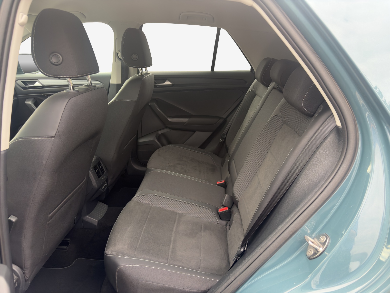 VW T-Roc 2.0 TSI Style DSG 4Motion-image-11