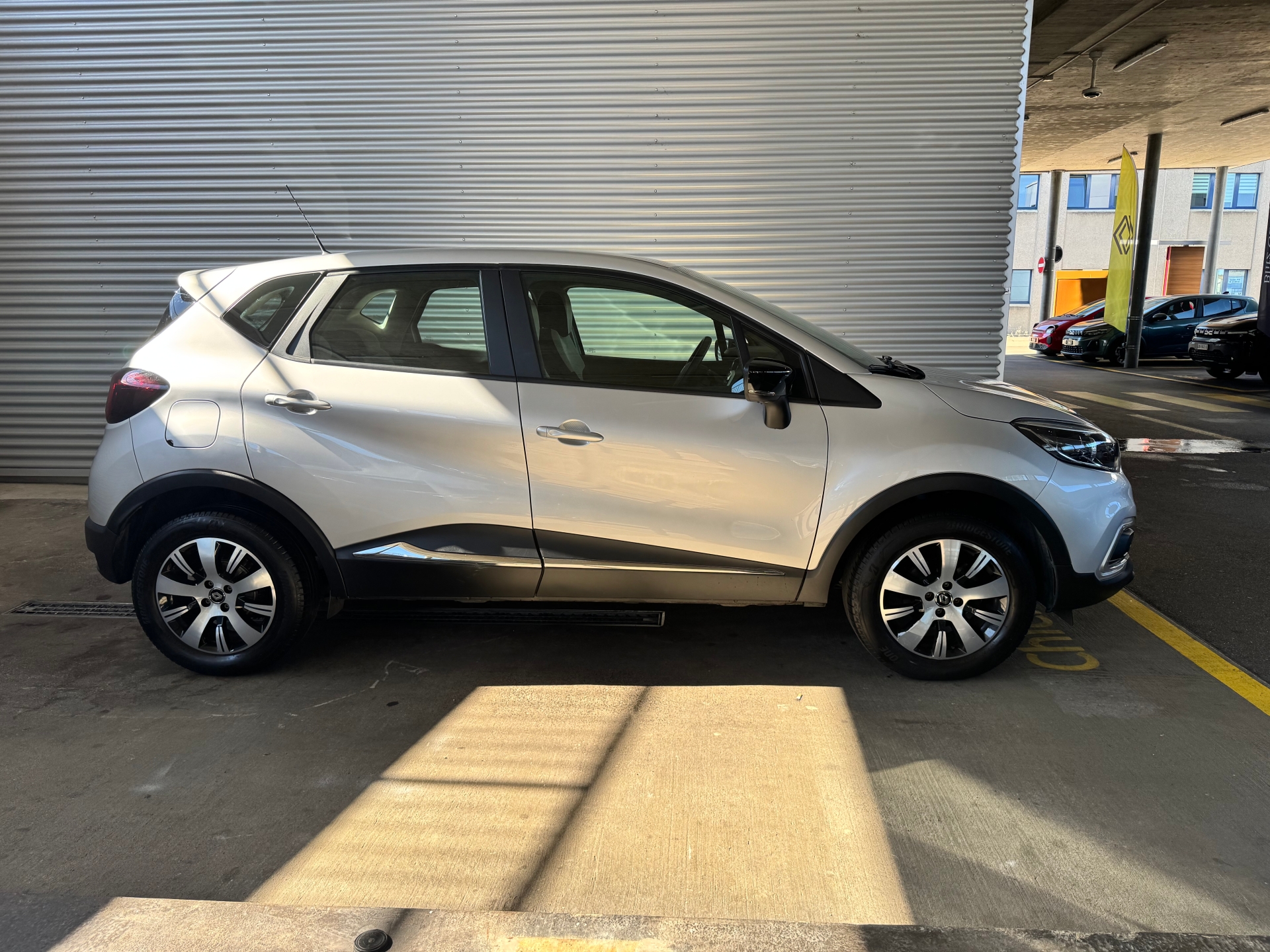 RENAULT Captur 0.9 TCe Zen S/S-image-2