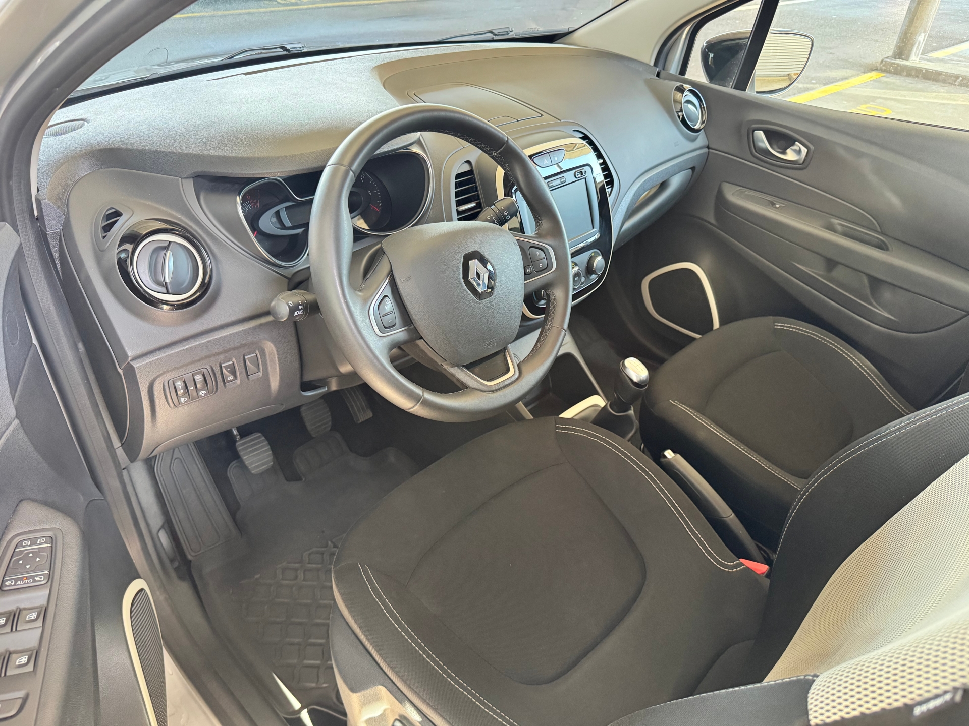 RENAULT Captur 0.9 TCe Zen S/S-image-6