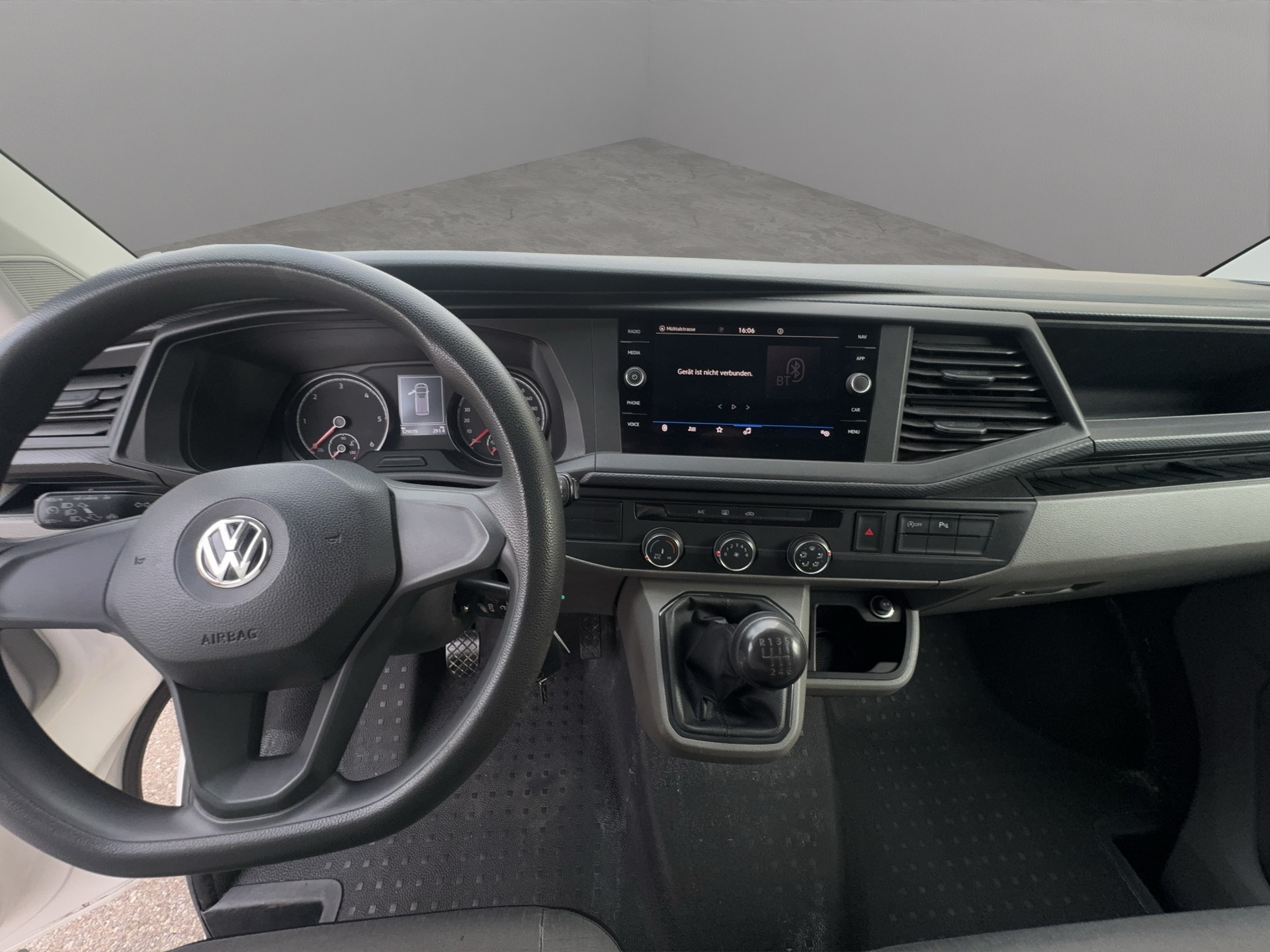 VW T6.1 2.0 TDI 4Motion *Anhängerkupplung*Frisch Ab MFK* Garantie 12 Monate*-image-10