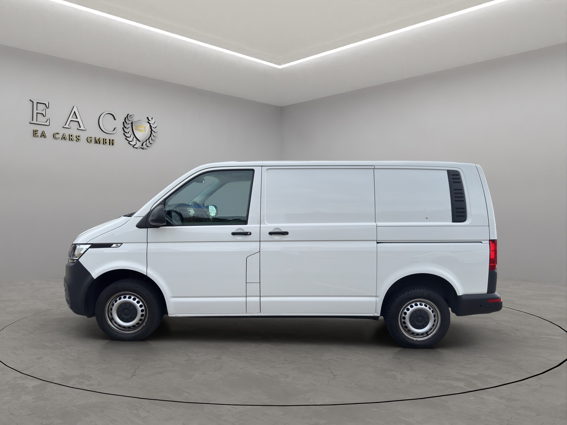 VW T6.1 2.0 TDI 4Motion *Anhängerkupplung*Frisch Ab MFK* Garantie 12 Monate*-image-1