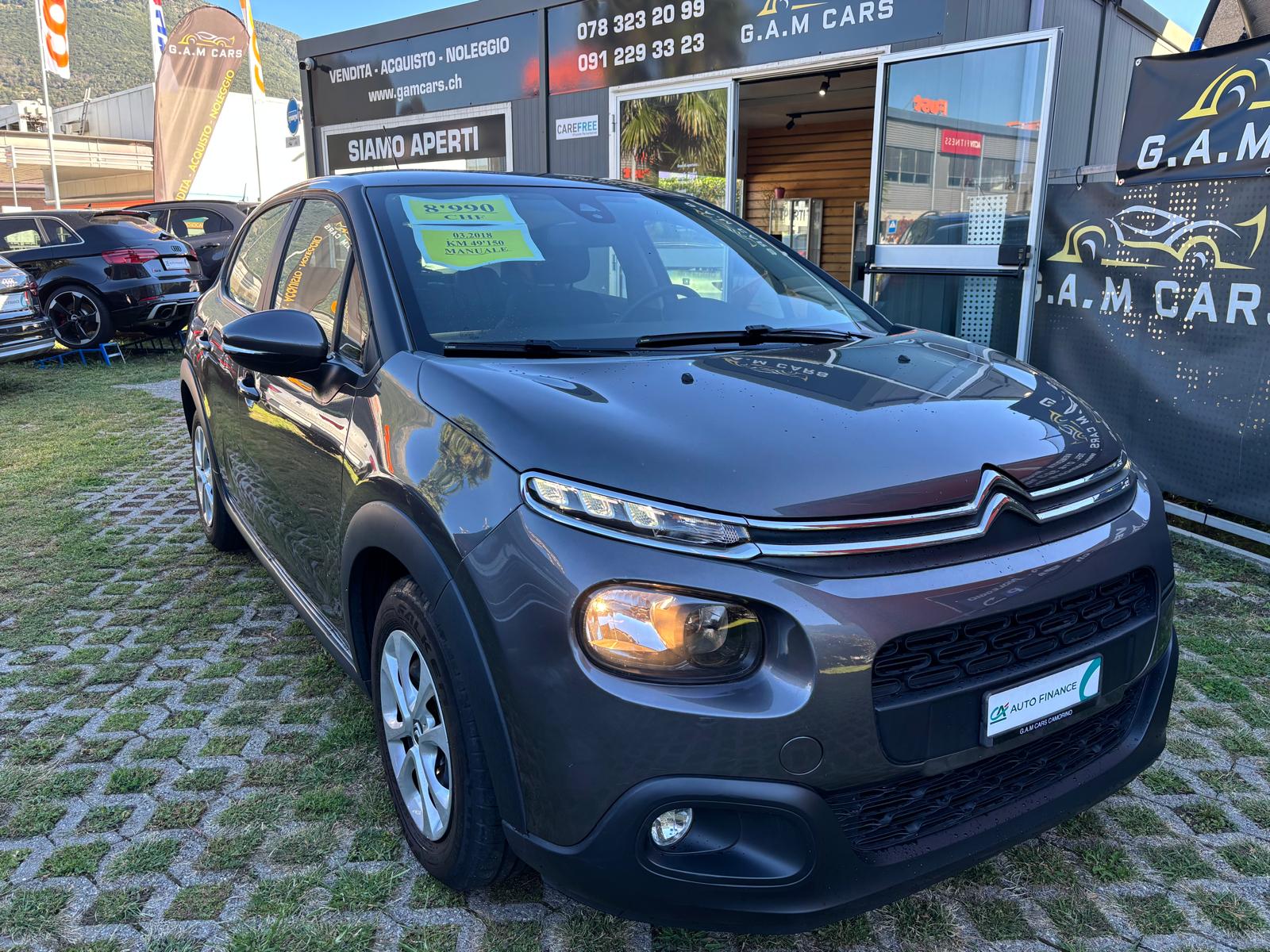 CITROEN C3 1.2i PureTech Shine-image-1