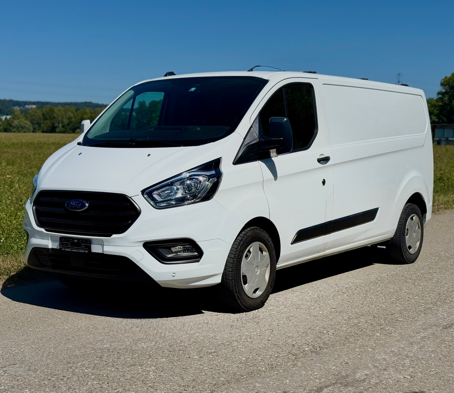 FORD Transit Custom Van 340 L2H1 Limited-image-1