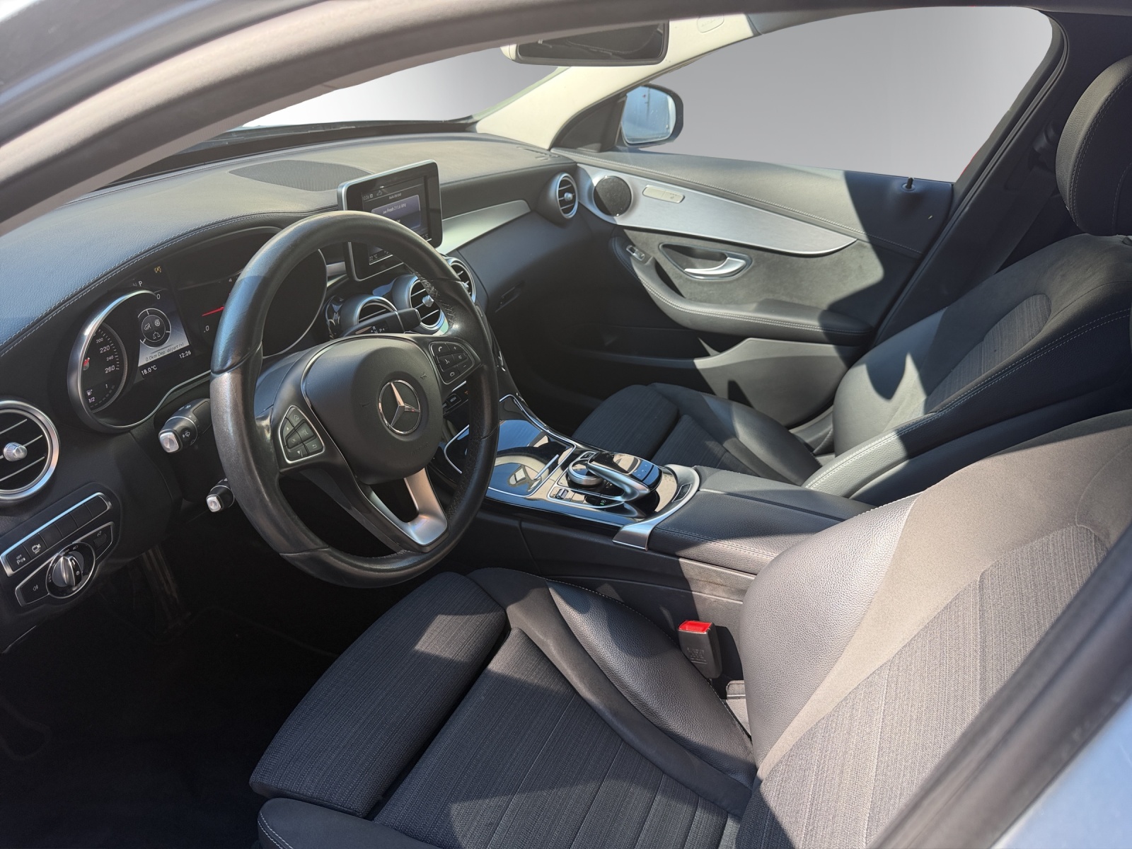 MERCEDES-BENZ C 250 BlueTEC Exclusive 7G-Tronic-image-7