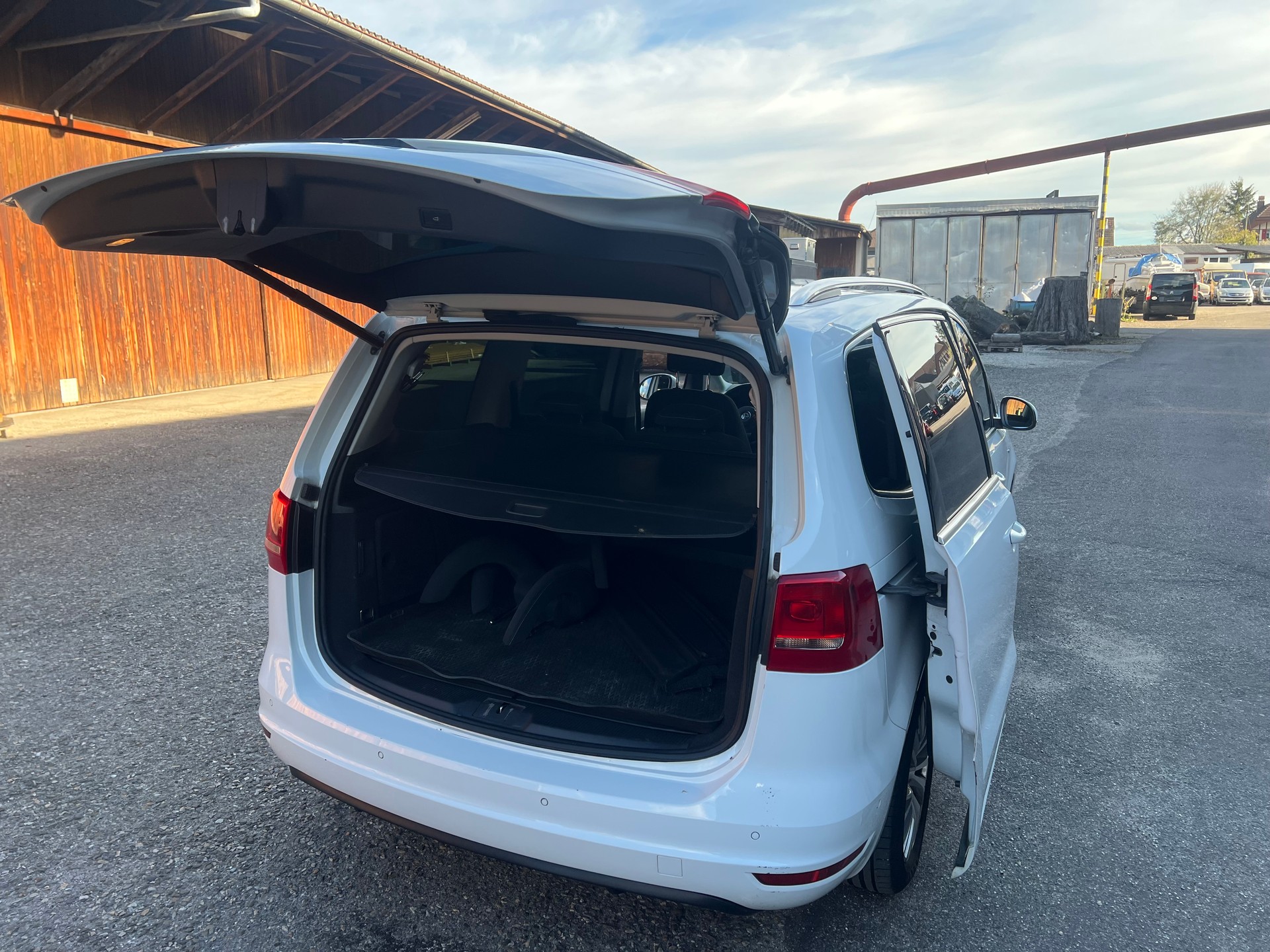 VW Sharan 2.0 TDI BlueMotion Technology Cup 4Motion-image-10