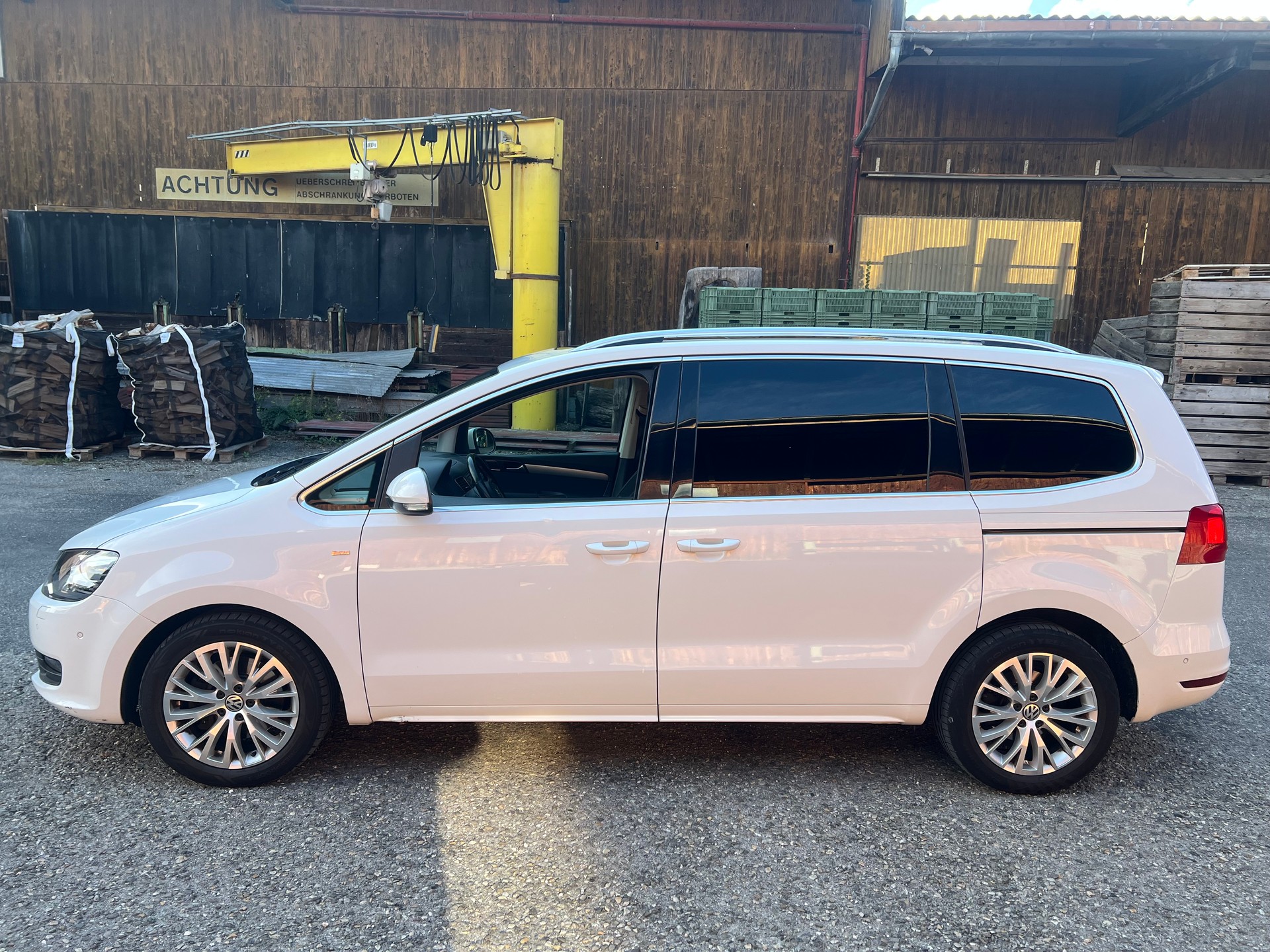 VW Sharan 2.0 TDI BlueMotion Technology Cup 4Motion-image-1