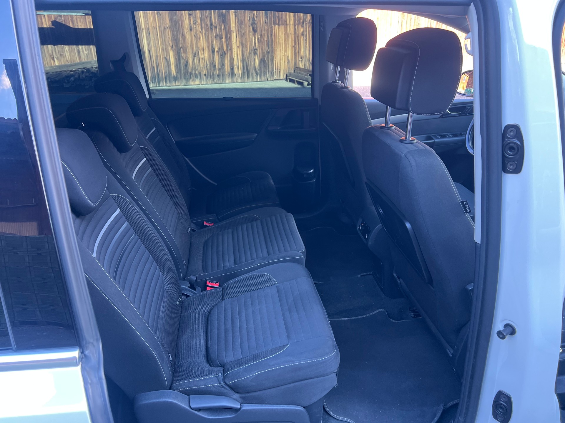 VW Sharan 2.0 TDI BlueMotion Technology Cup 4Motion-image-7