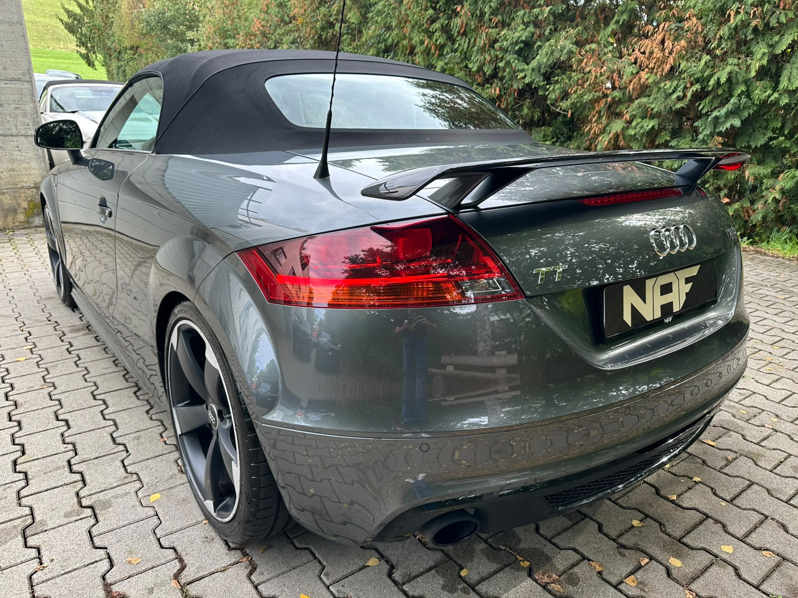 AUDI TT Roadster 2.0 TFSI quattro S-tronic S-Line Competition-image-4