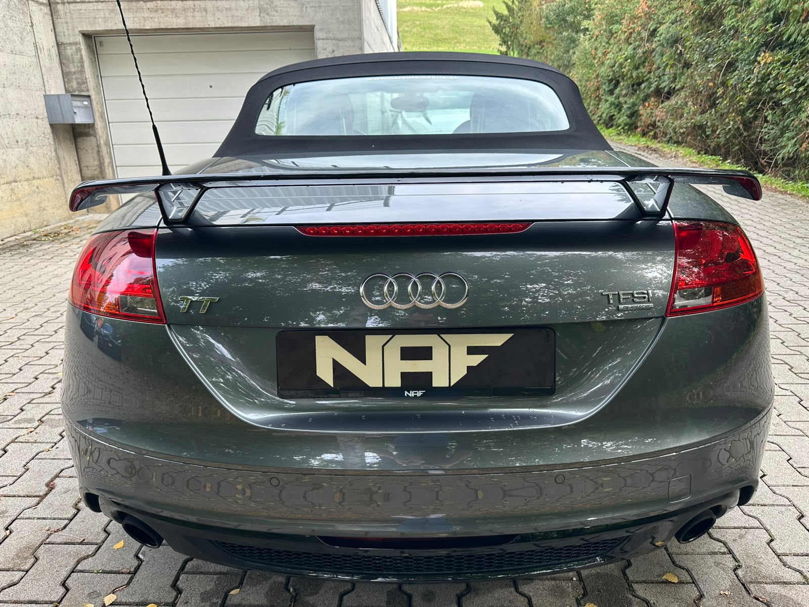 AUDI TT Roadster 2.0 TFSI quattro S-tronic S-Line Competition-image-6
