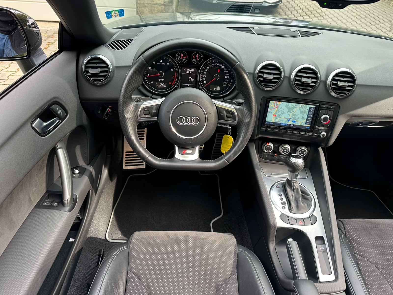 AUDI TT Roadster 2.0 TFSI quattro S-tronic S-Line Competition-image-20