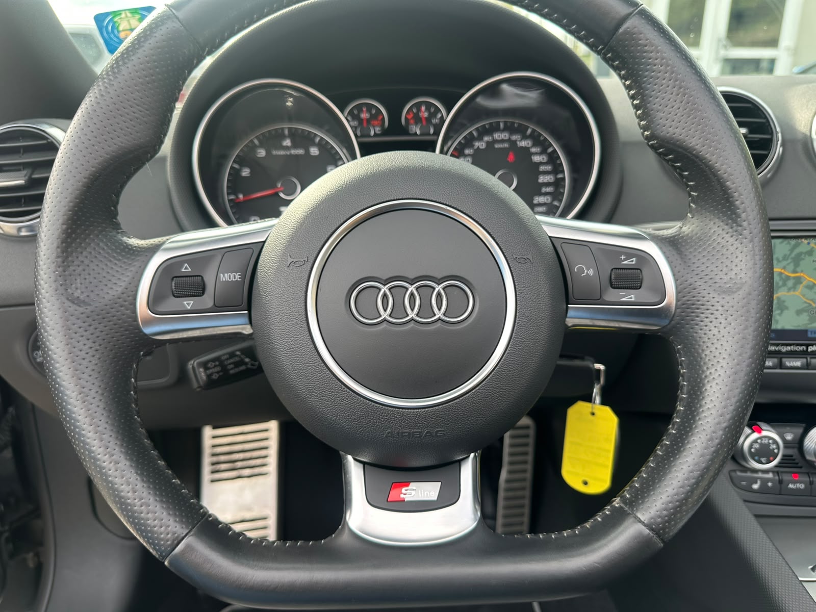 AUDI TT Roadster 2.0 TFSI quattro S-tronic S-Line Competition-image-22