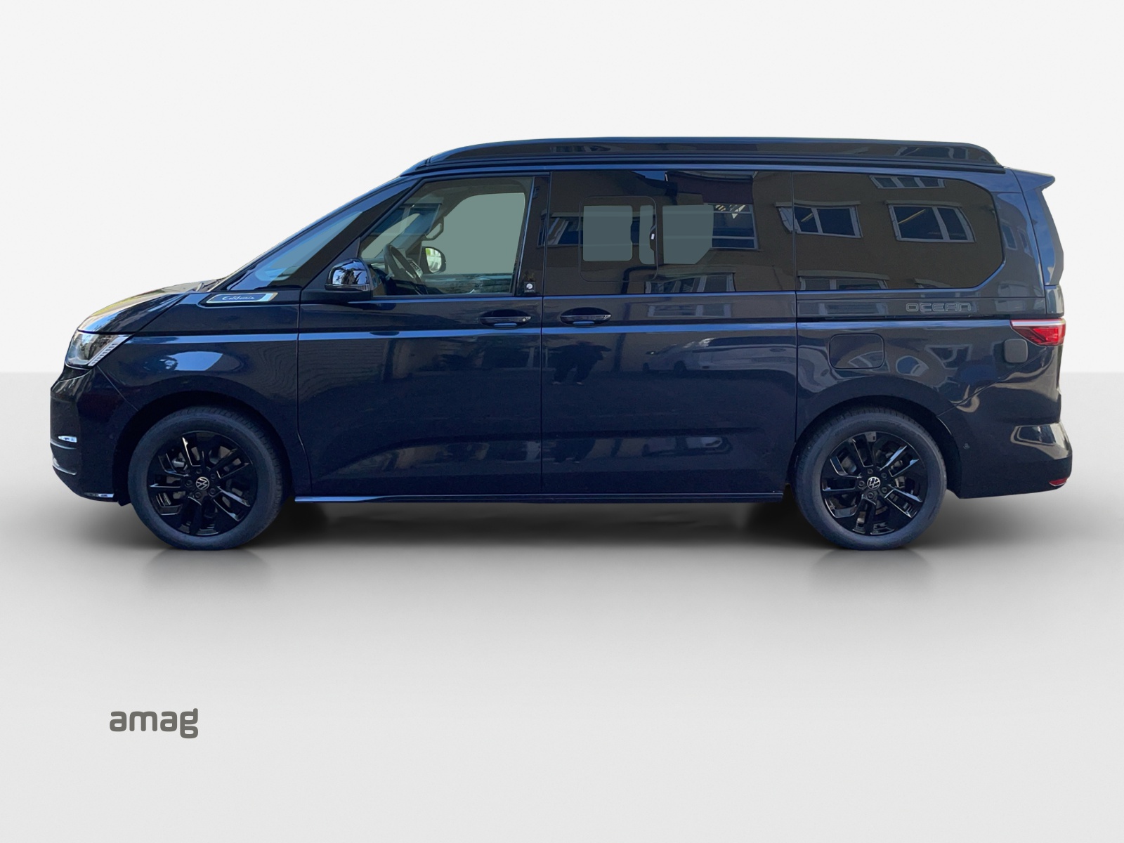 VW California eHybrid Beach Ocean 4Motion-image-1