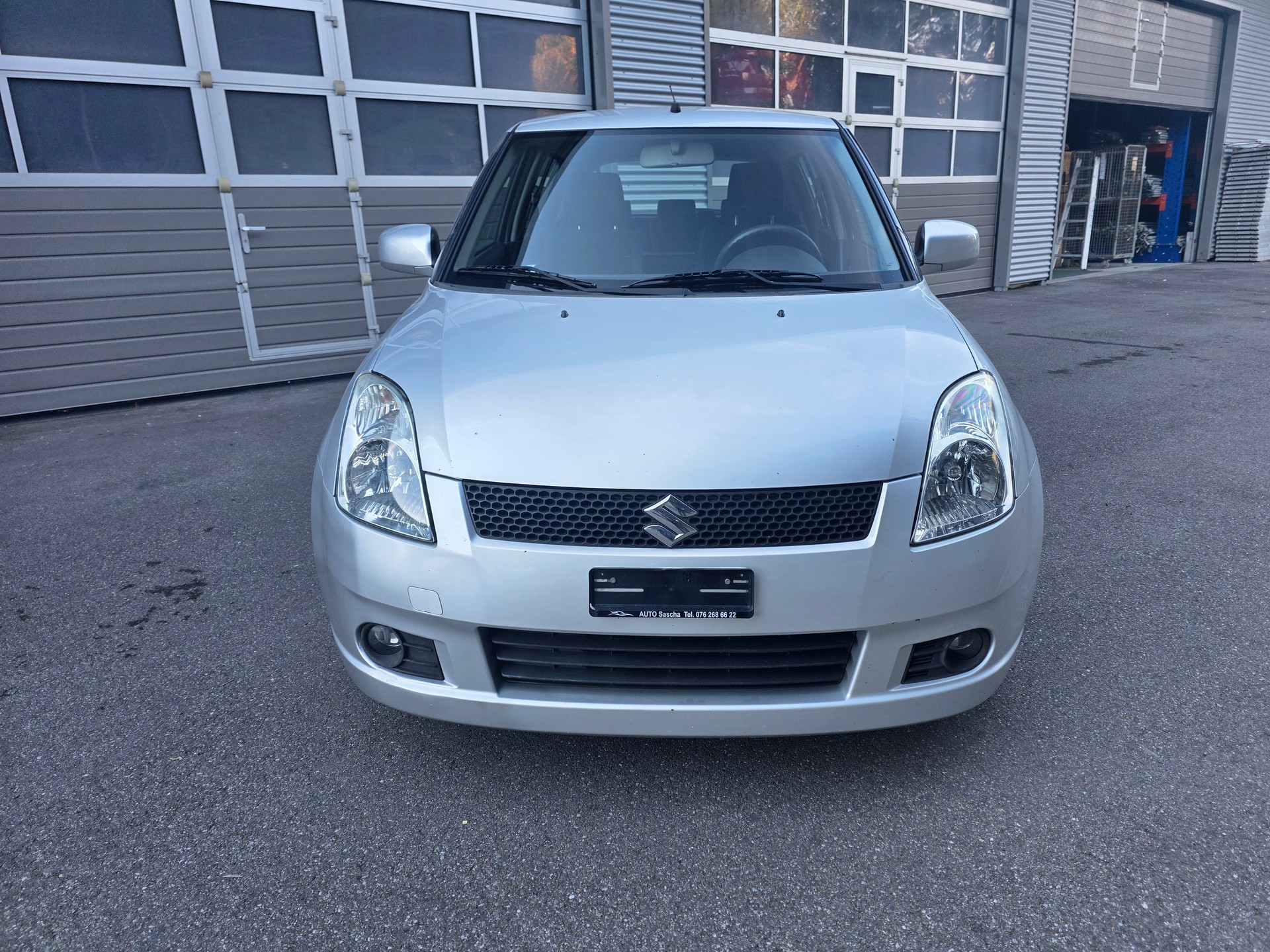 SUZUKI Swift 1.3i 16V GL-showroom-element-1