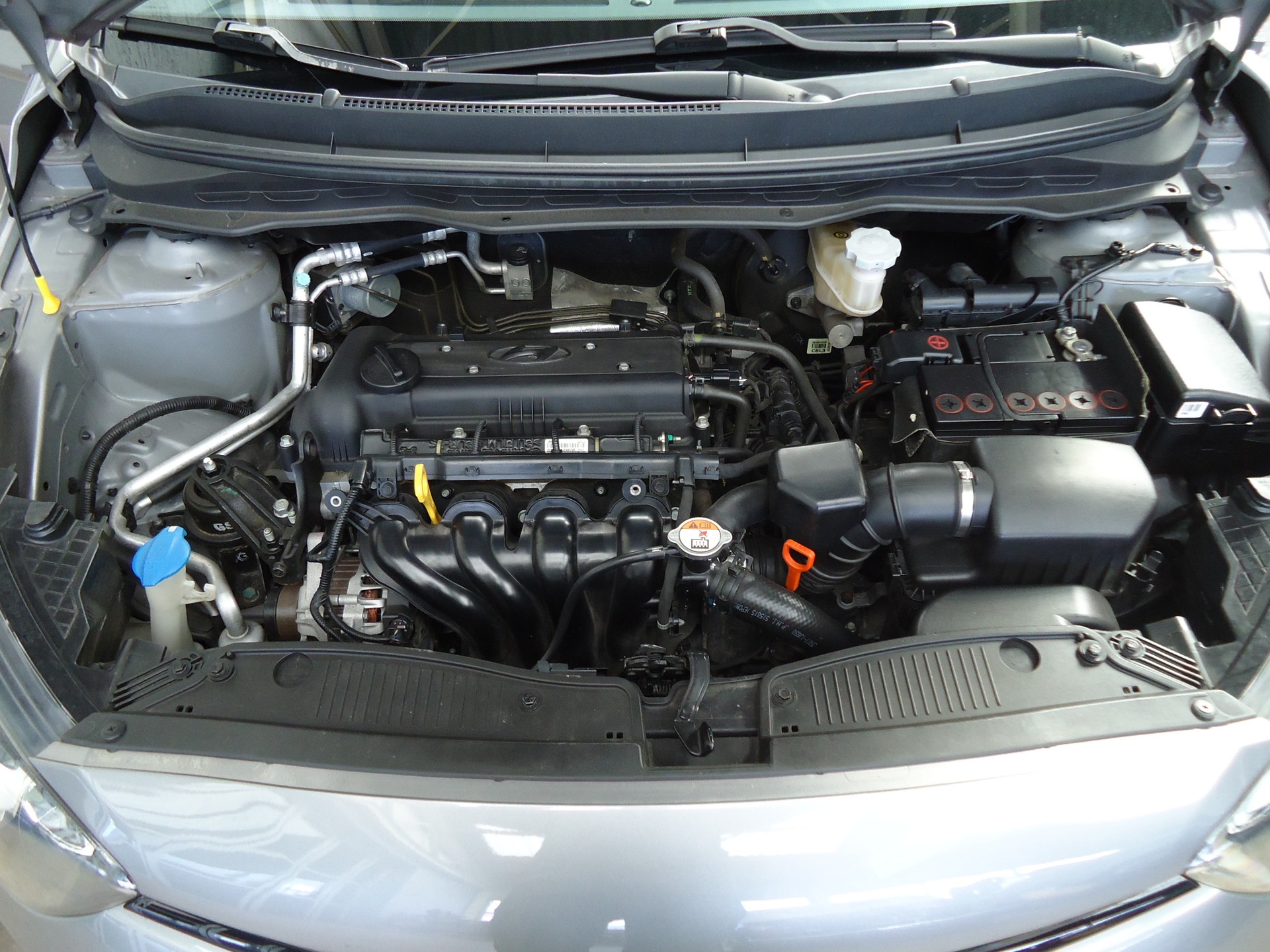 HYUNDAI i20 1.4 Style Automatic-image-7
