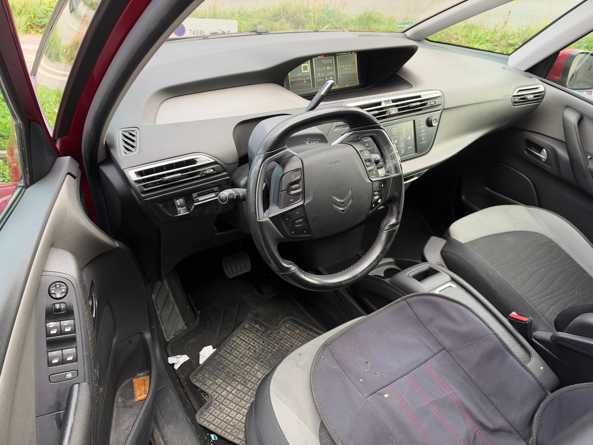 CITROEN C4 Picasso 1.6i 16V e-THP Intensive Automatic-image-7