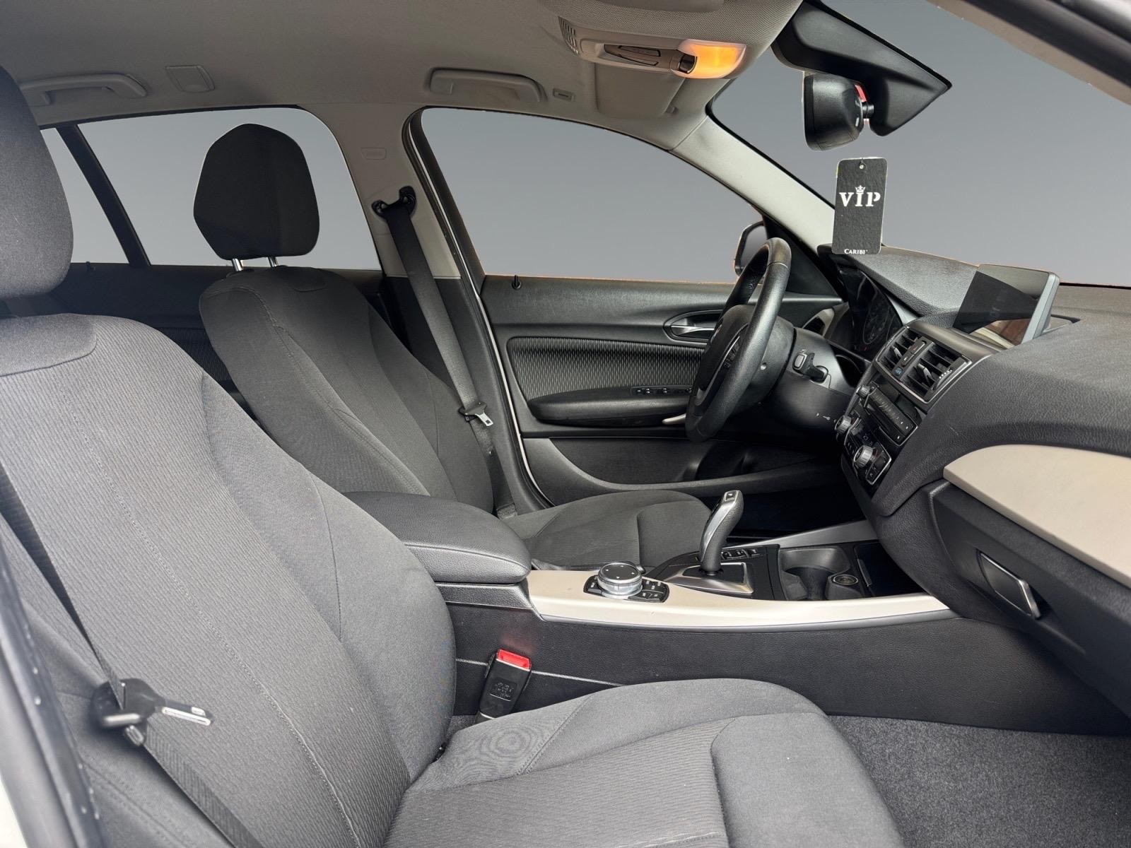 BMW 118i Sport Line Steptronic *FRISCH MFK*FRISCH SERVICE*-image-12