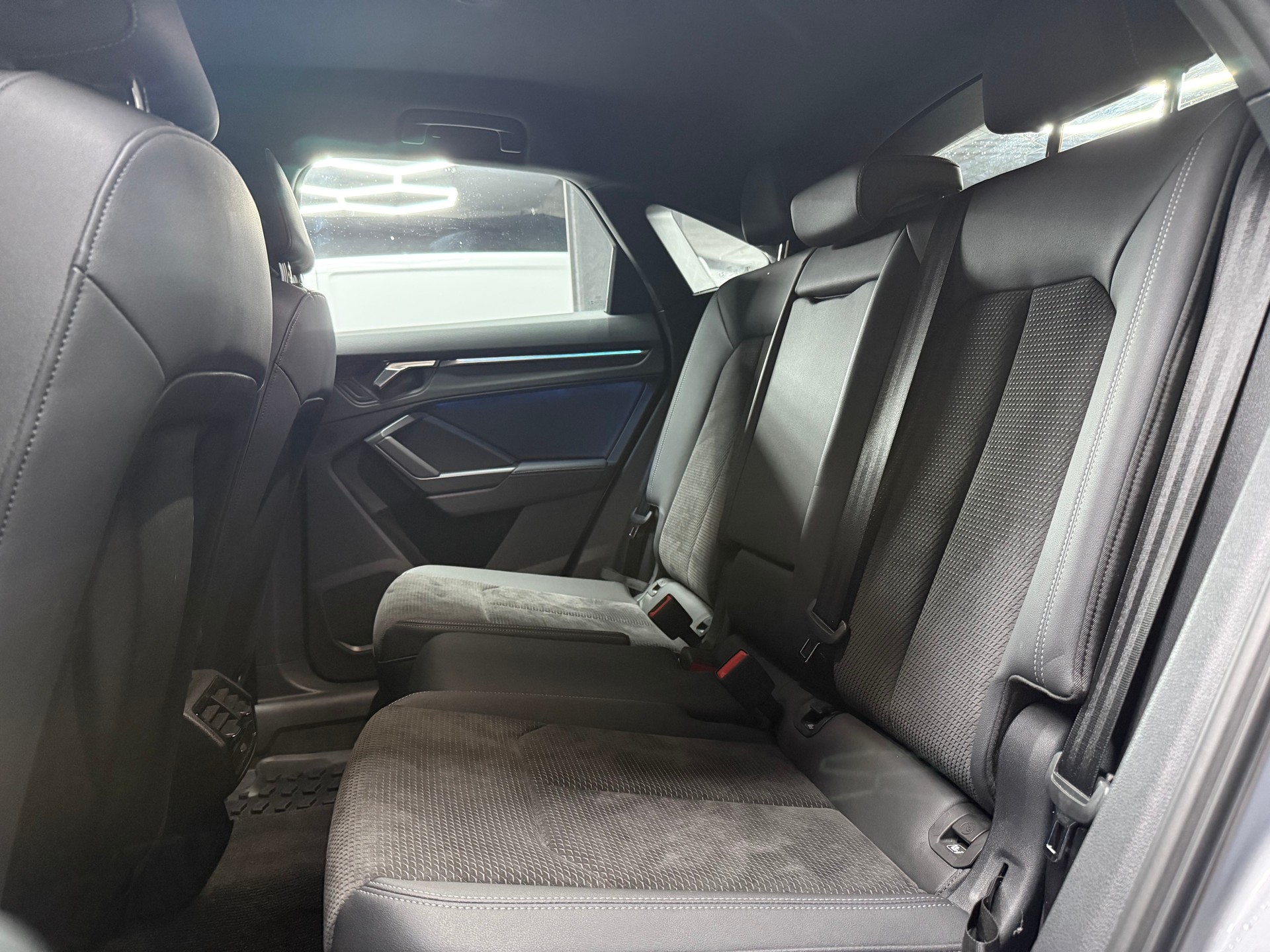 AUDI Q3 SB 35 TFSI Attr-image-13