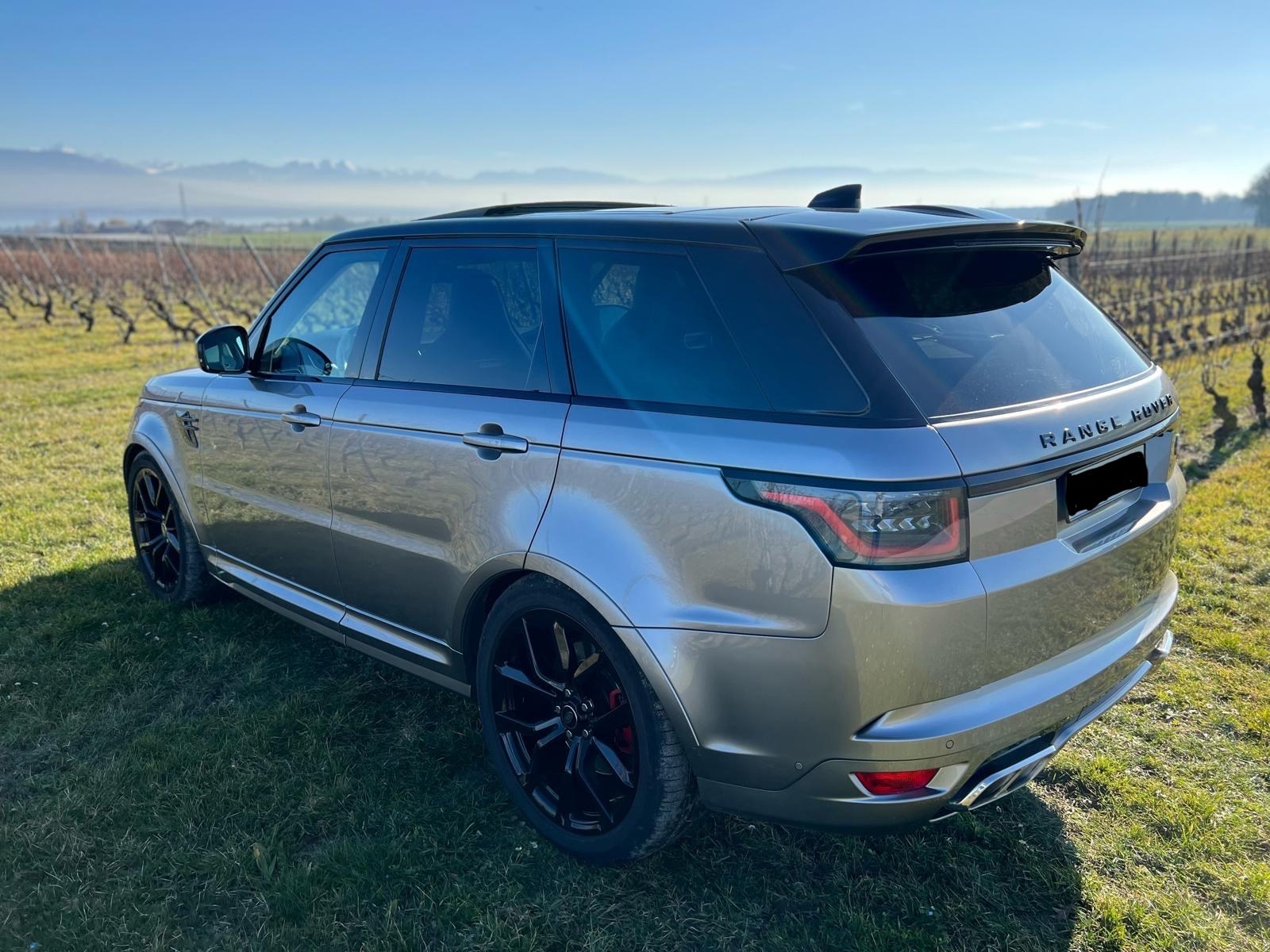 LAND ROVER Range Rover Sport 575 5.0 V8 S/C SVR Carbon Automatic-image-3