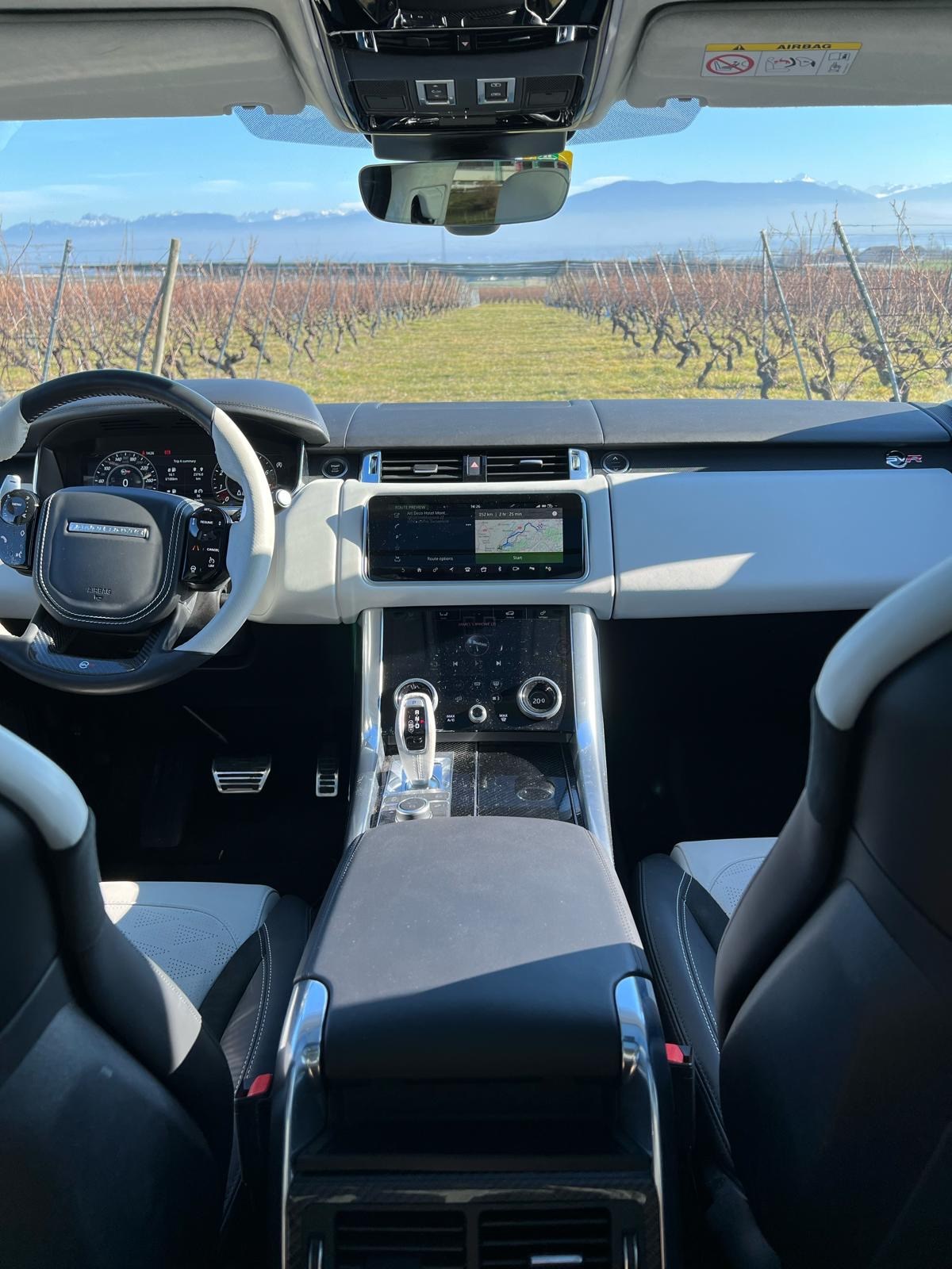 LAND ROVER Range Rover Sport 575 5.0 V8 S/C SVR Carbon Automatic-image-4