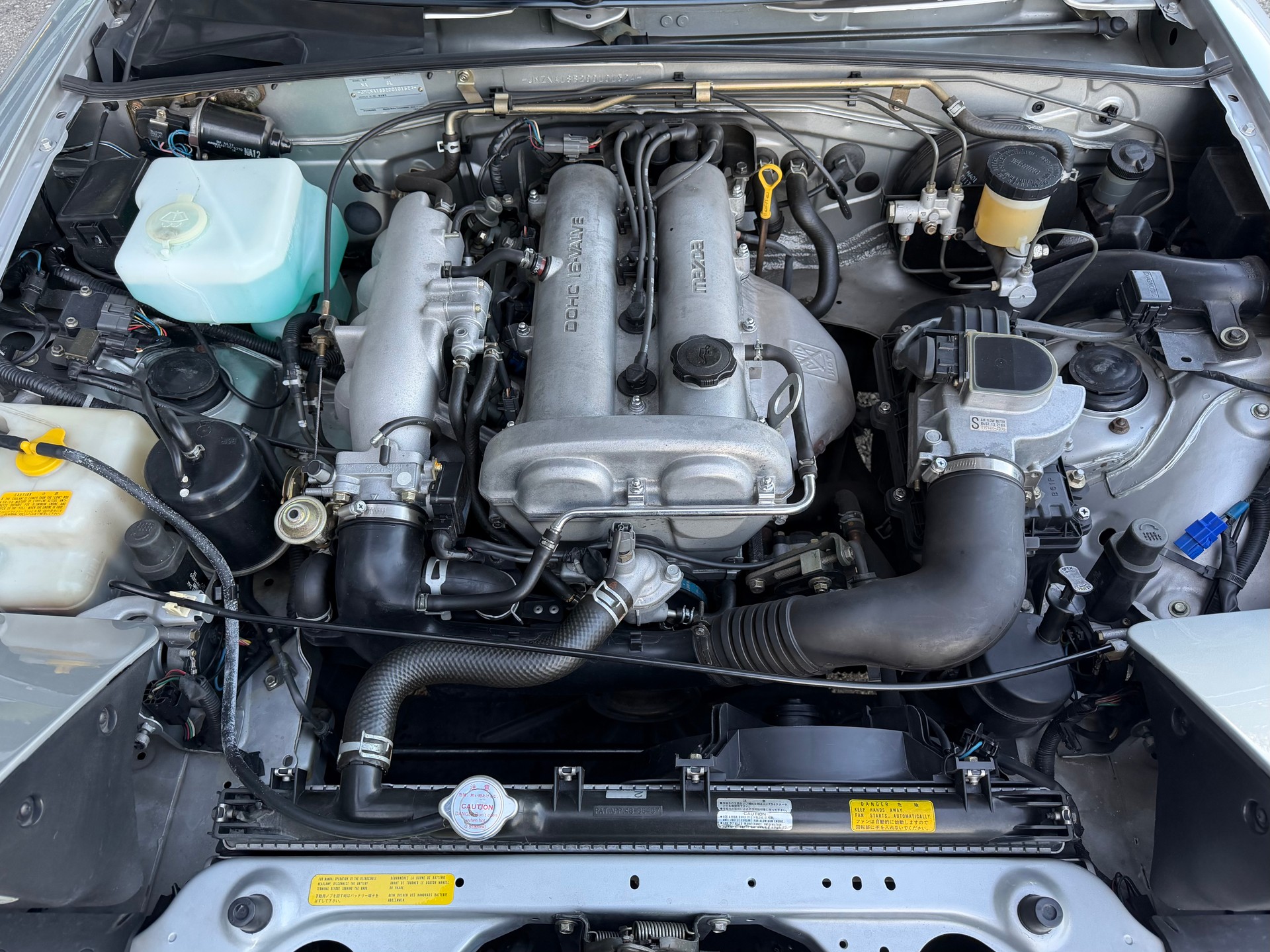 MAZDA 1.6i-image-11