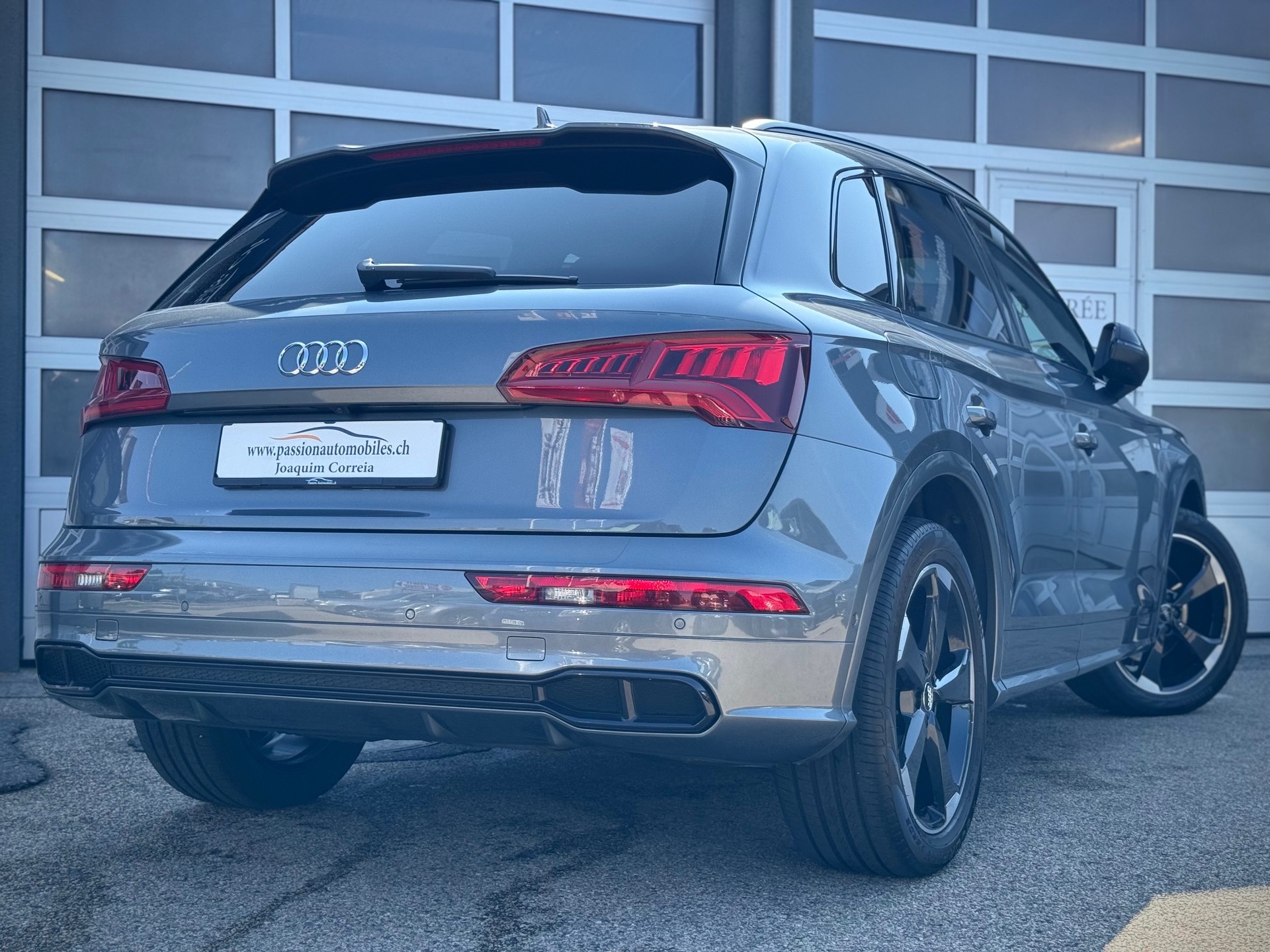 AUDI SQ5 3.0 TFSI quattro S-tronic - Véhicule Suisse (CH)-image-1