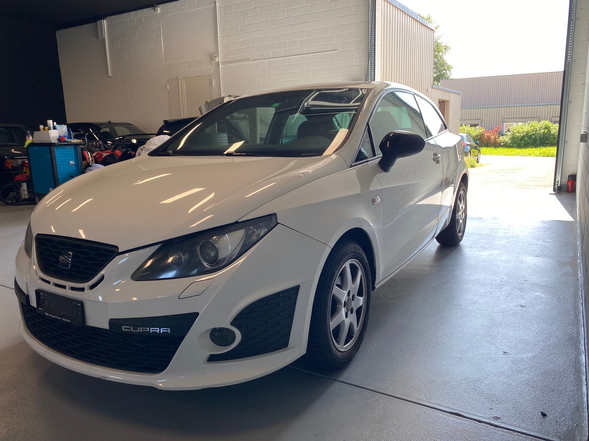 SEAT Ibiza SC 1.4 TSI Cupra DSG-image-8